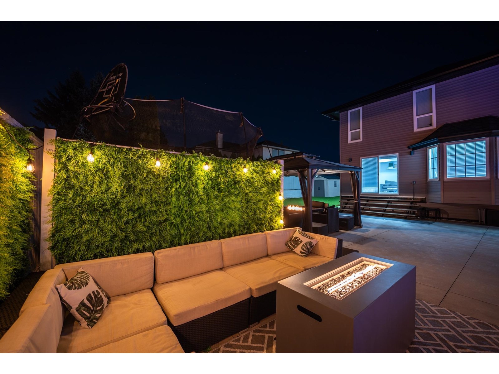 Property at 14182 83 AVENUE image 4