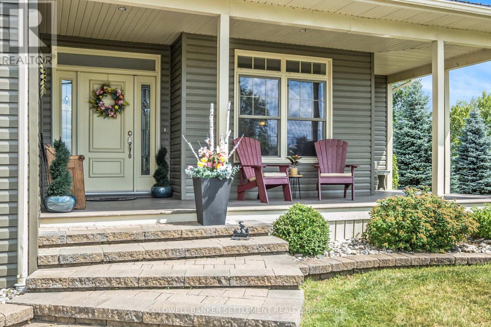 Property at 31 TUDOR CIRCLE image 4