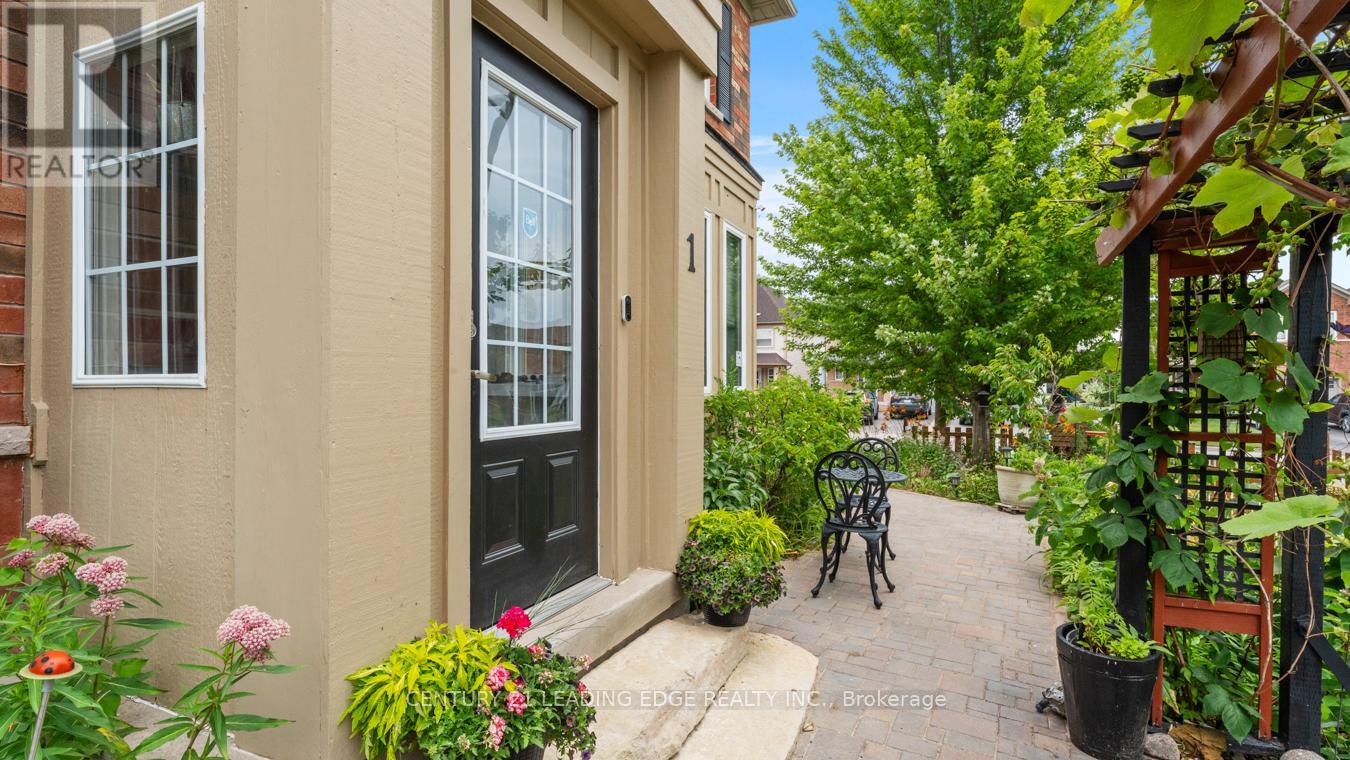 Property at 1 WOOLNER LANE image 4