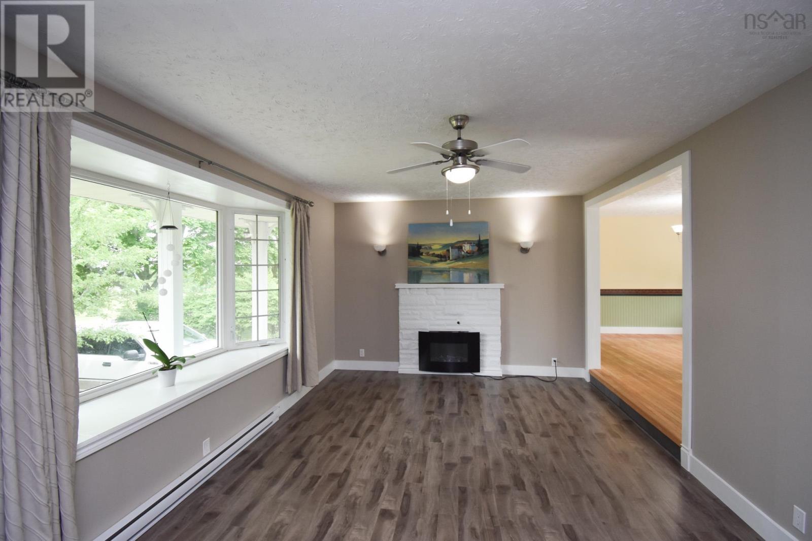Property at 33 MOUNT PLEASANT Boulevard image 4