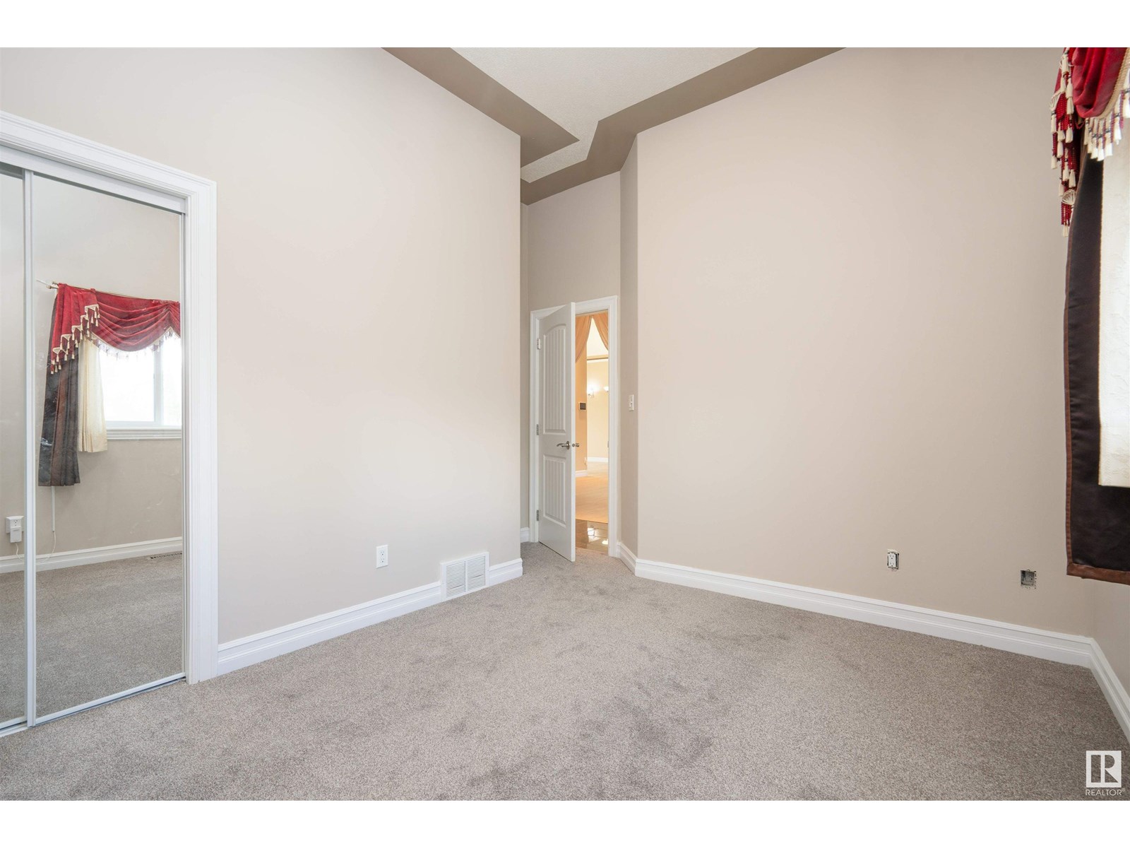Property at 1527 67 ST SW image 5