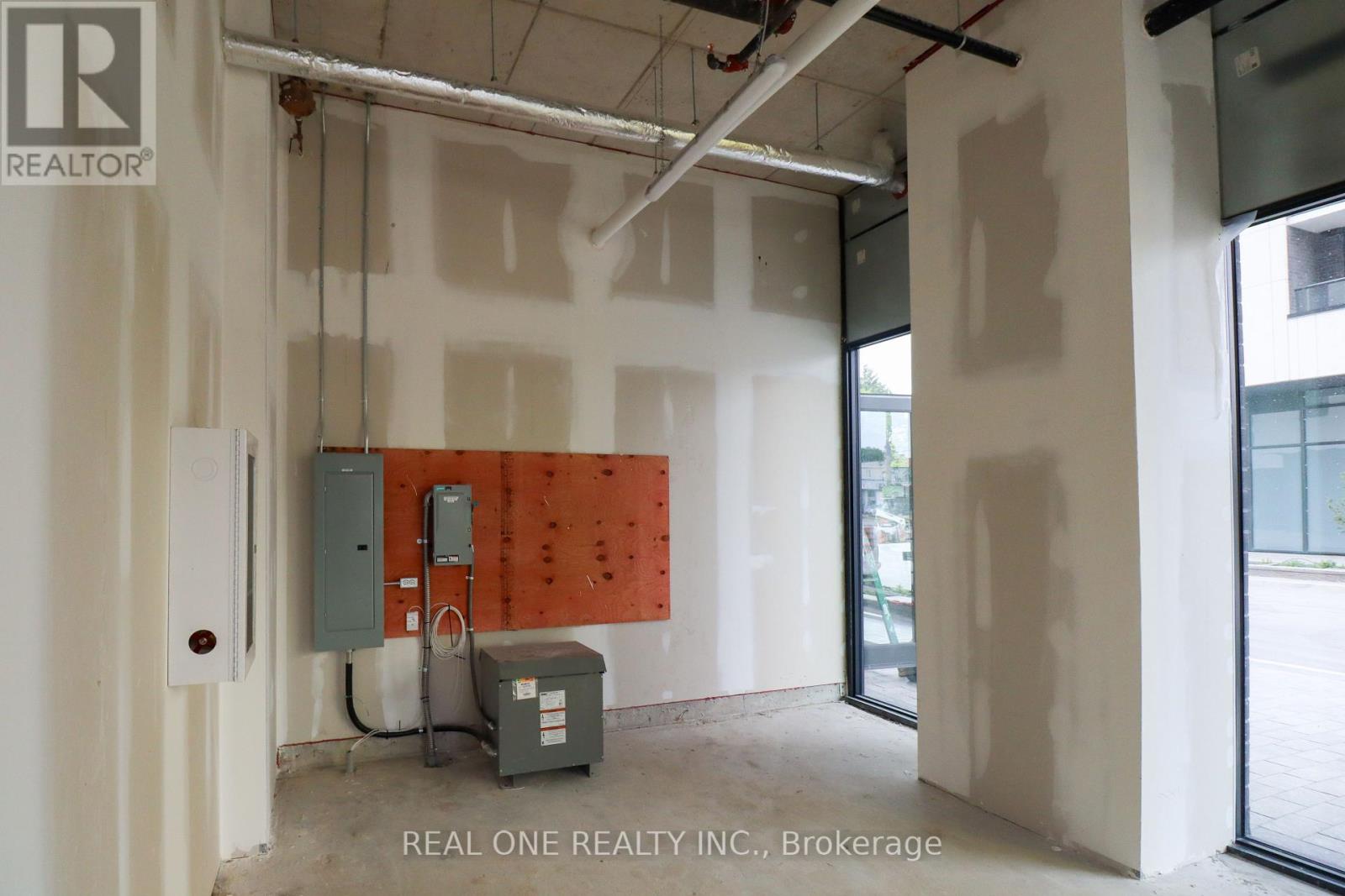 R01 - 3431 Sheppard Avenue E, Toronto, Ontario  M1T 3K5 - Photo 9 - E12278107
