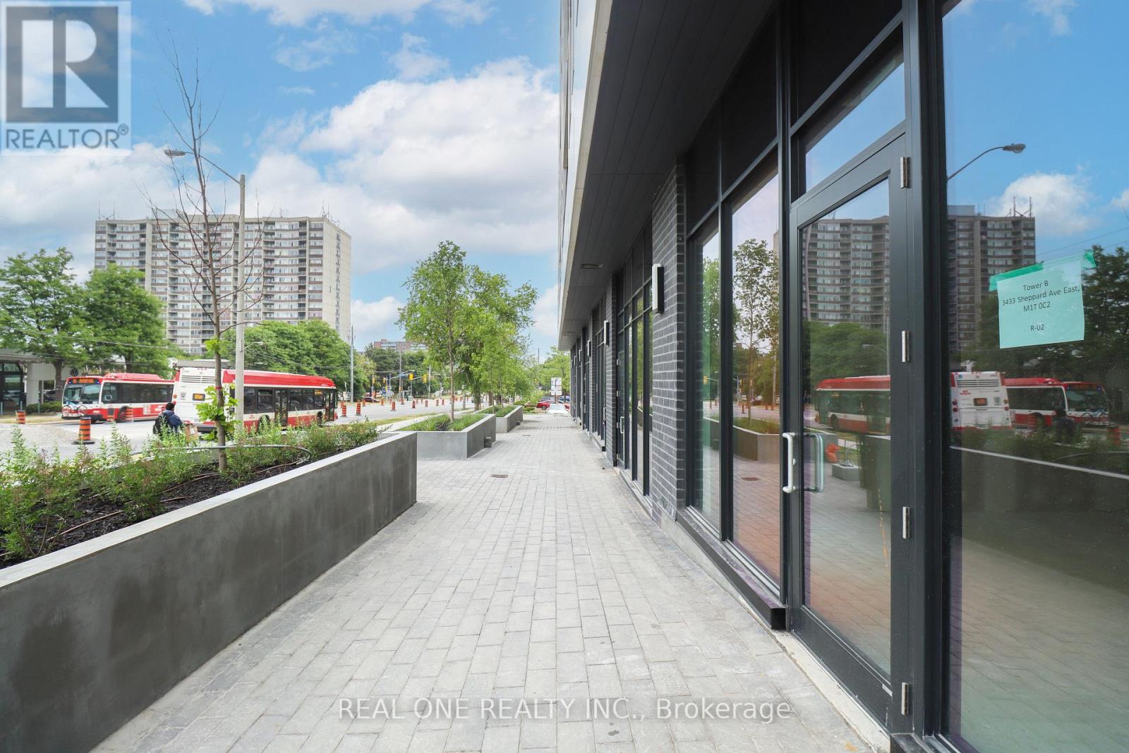 R02 - 3433 Sheppard Avenue E, Toronto, Ontario  M1T 3K5 - Photo 3 - E12278111