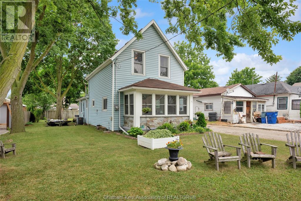 Property at 37 Berry STREET image 3