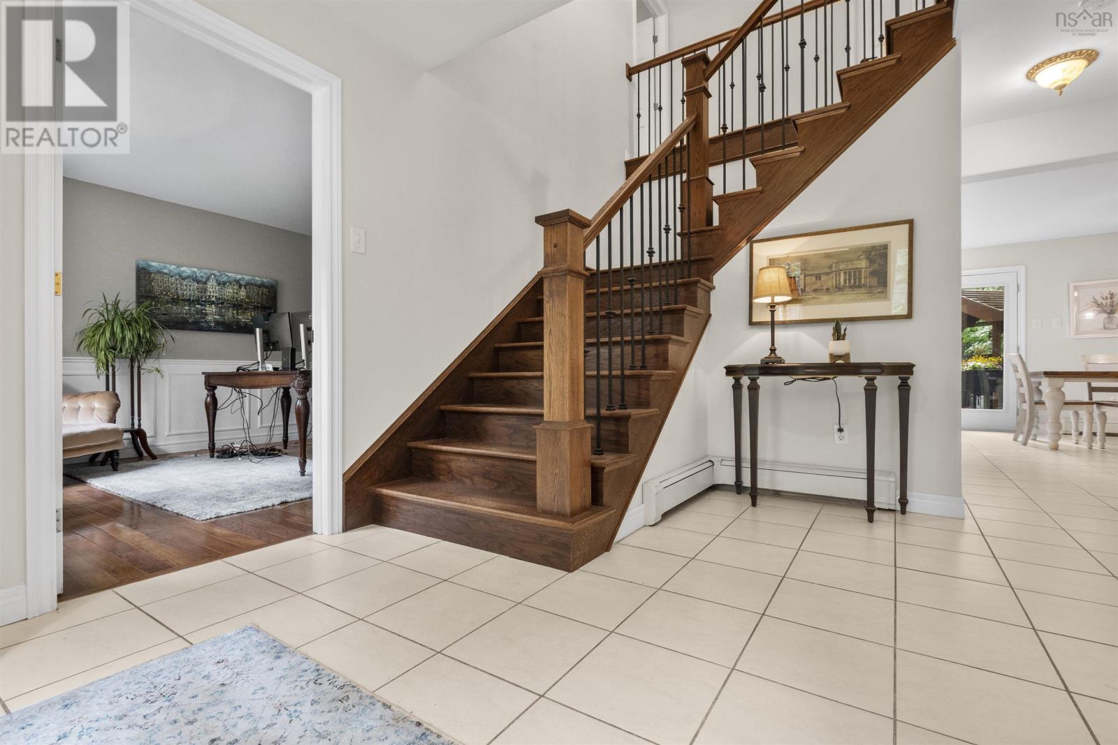 Property at 48 Dundee Close image 3