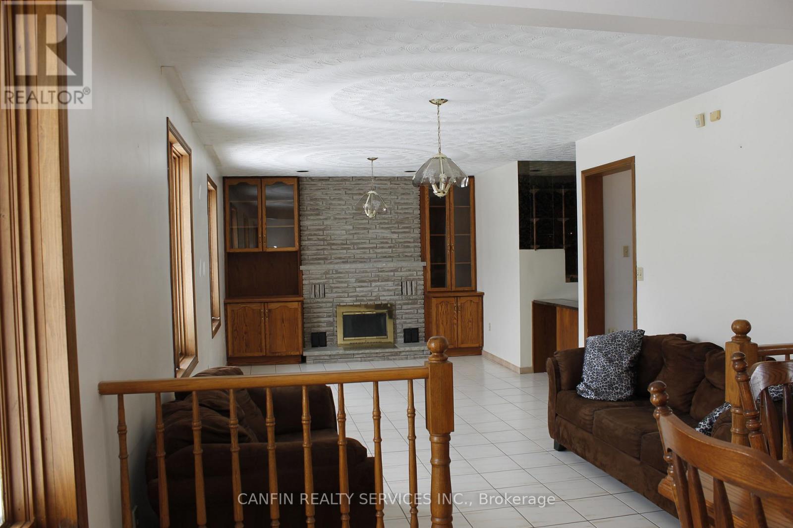 39 Corinthian Drive, Hamilton, Ontario  L8W 1X3 - Photo 16 - X12278127