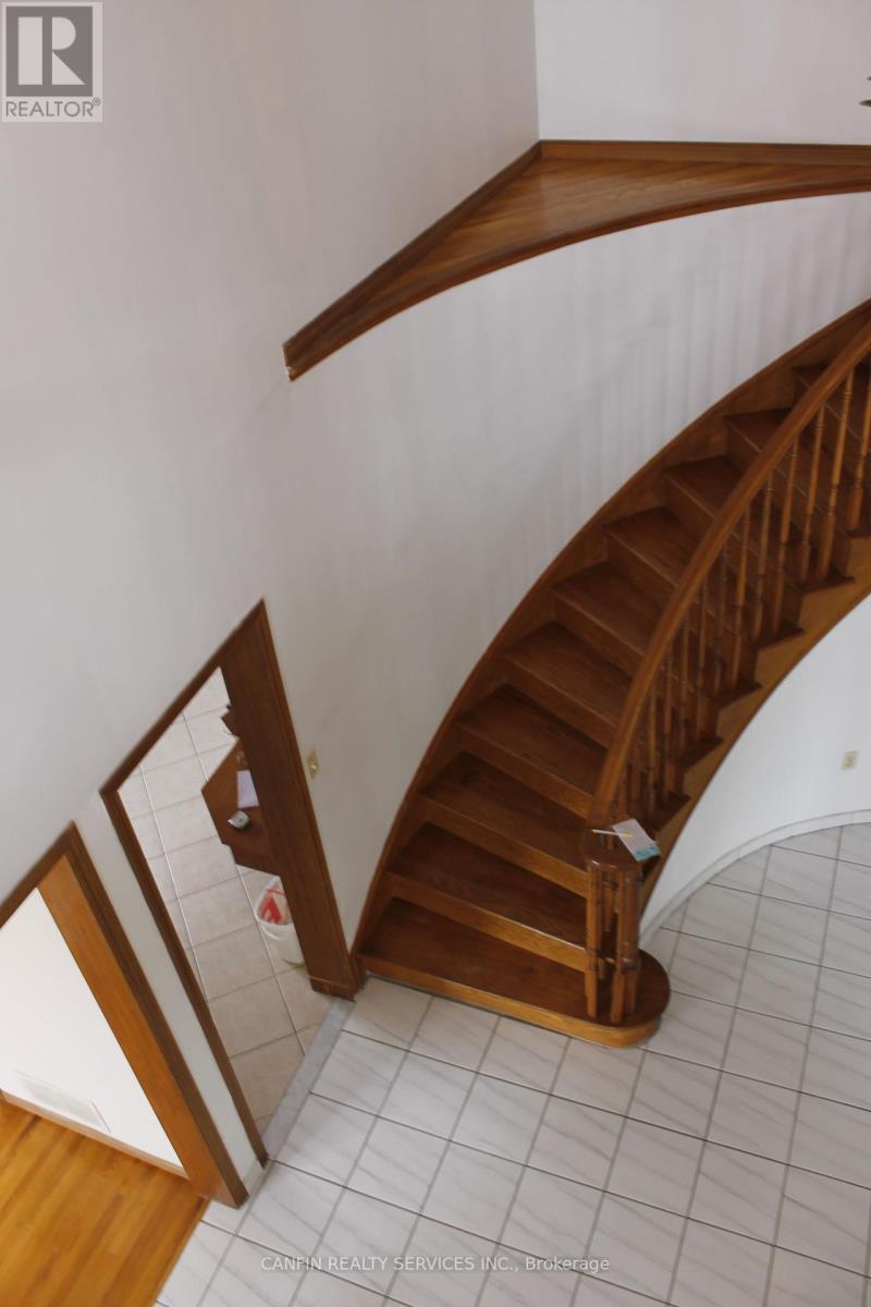 39 Corinthian Drive, Hamilton, Ontario  L8W 1X3 - Photo 23 - X12278127