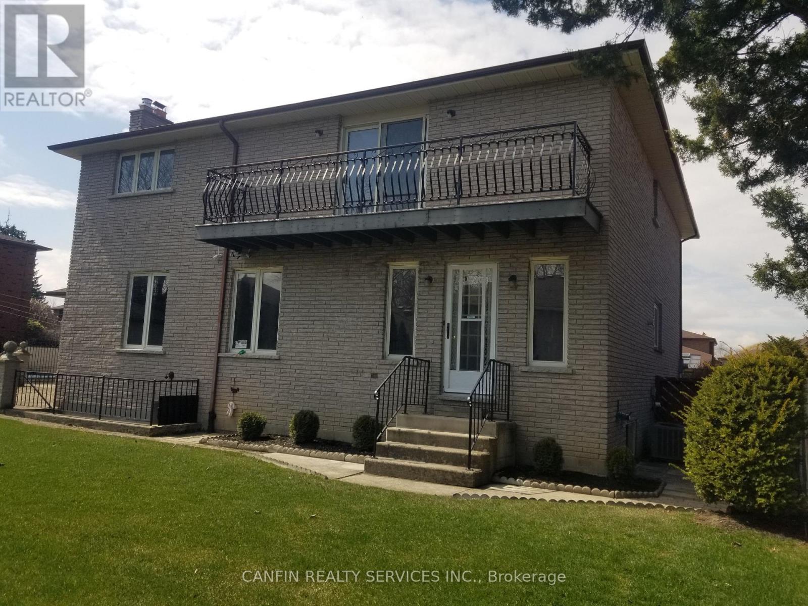 39 Corinthian Drive, Hamilton, Ontario  L8W 1X3 - Photo 9 - X12278127