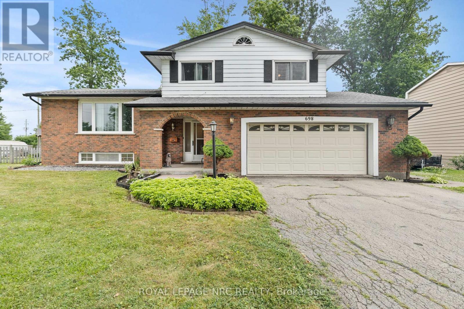 Property at 698 DAYTONA DRIVE image 2