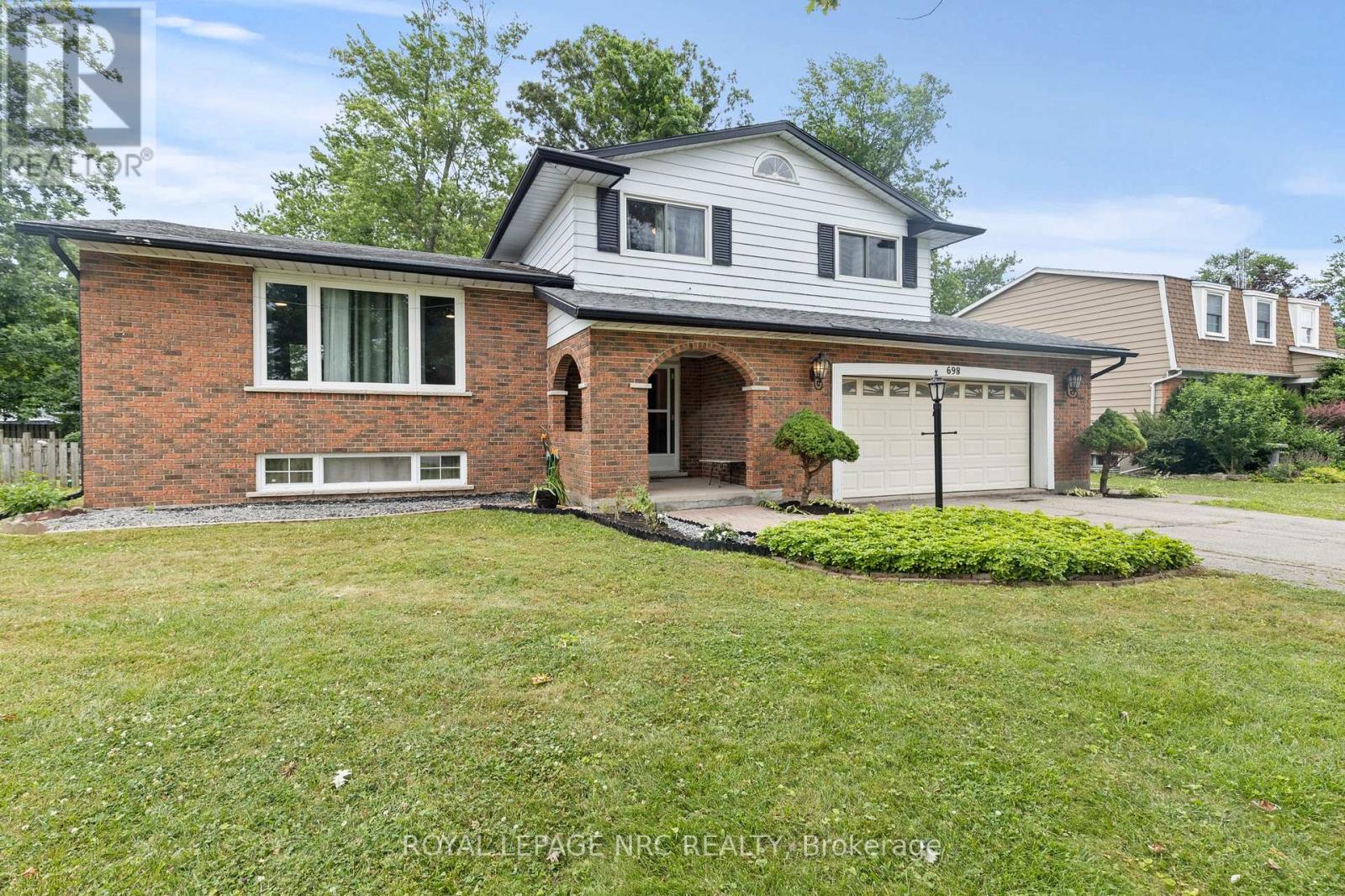 Property at 698 DAYTONA DRIVE image 4