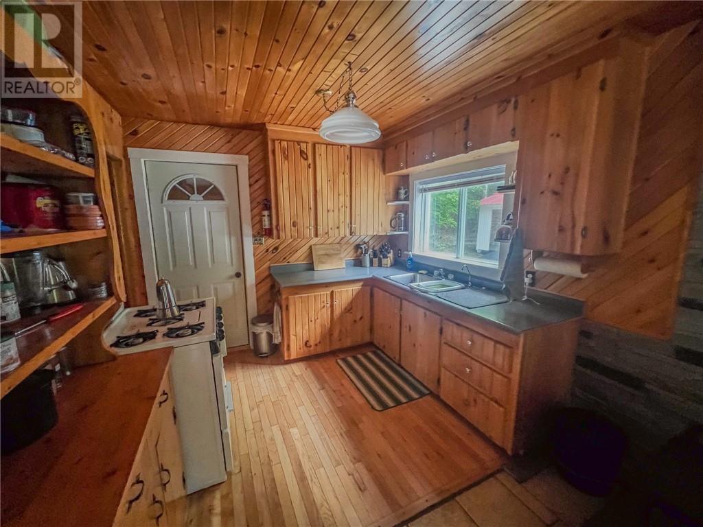 325 Checkerboard Lane, Gore Bay, Ontario  P0P 1H0 - Photo 16 - 2123451