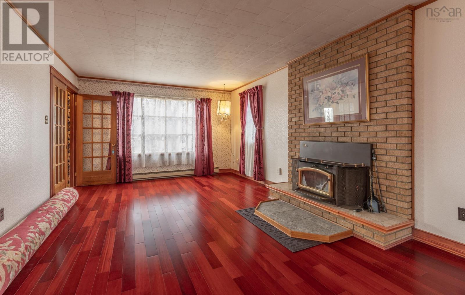 72 Huntington Street, Yarmouth, Nova Scotia  B5A 2S3 - Photo 14 - 202500739