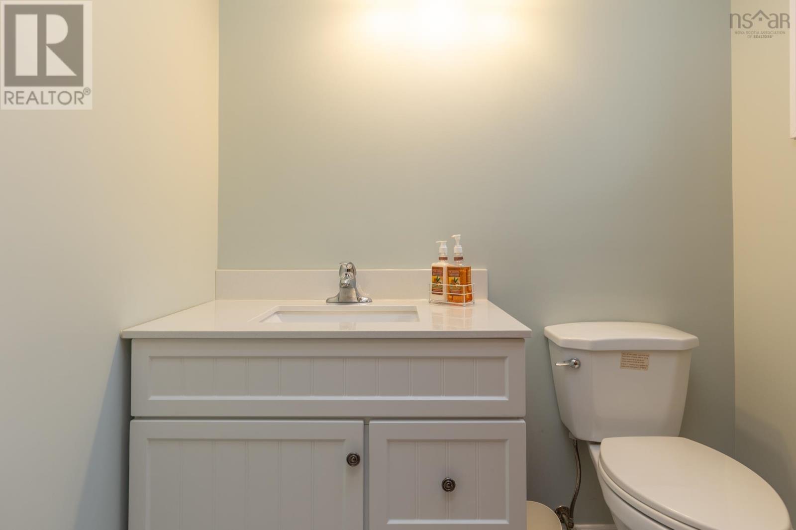 72 Huntington Street, Yarmouth, Nova Scotia  B5A 2S3 - Photo 16 - 202500739