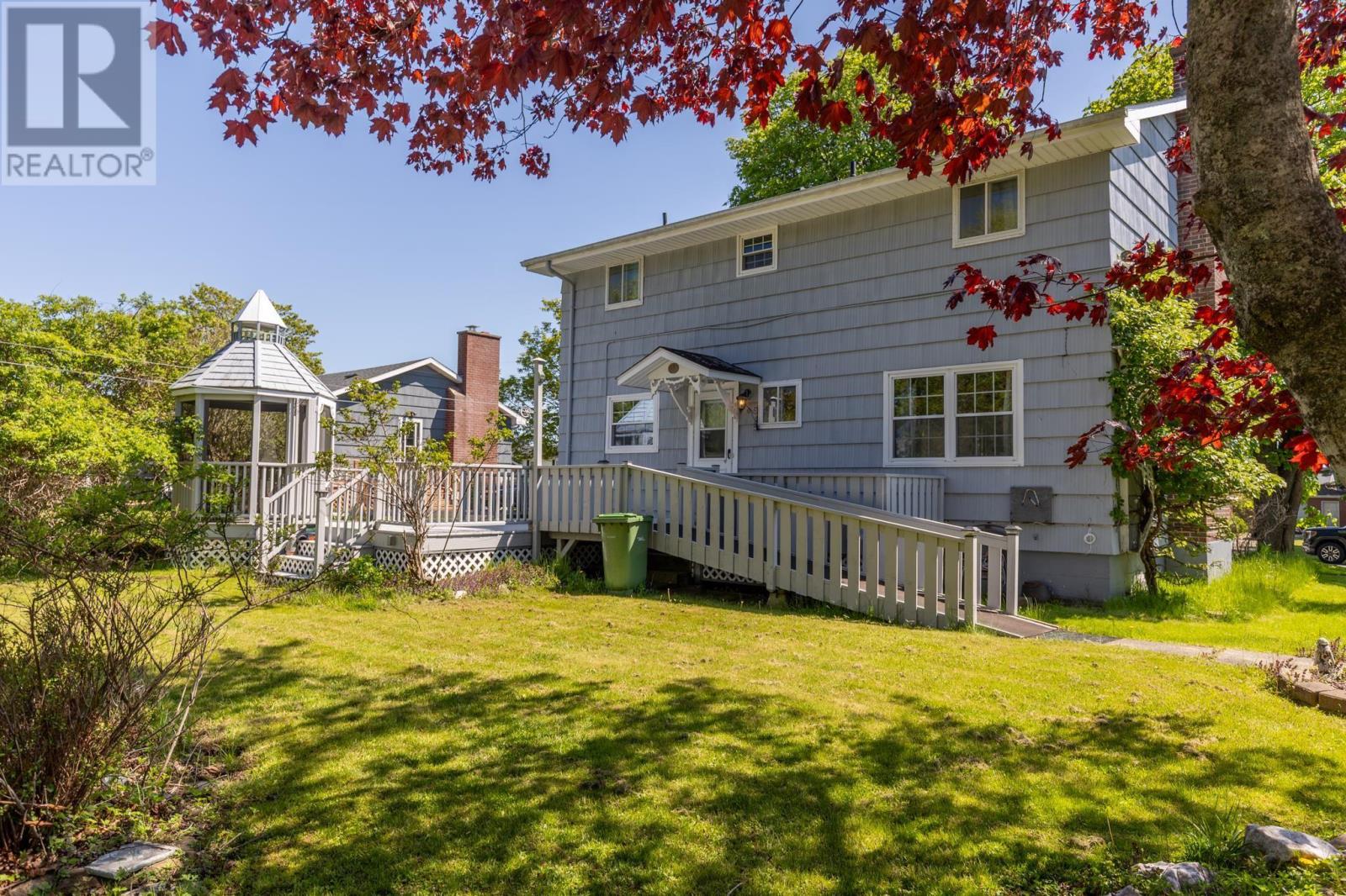 72 Huntington Street, Yarmouth, Nova Scotia  B5A 2S3 - Photo 6 - 202500739