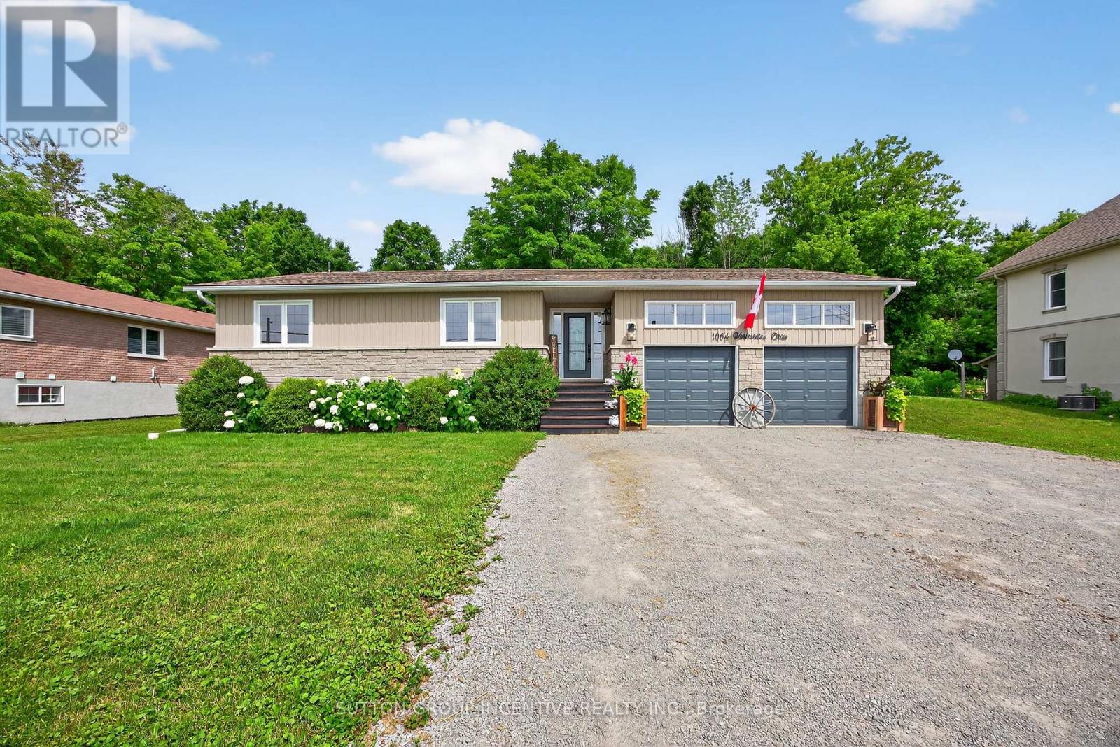 Property at 1084 HARBOURVIEW DRIVE image 1
