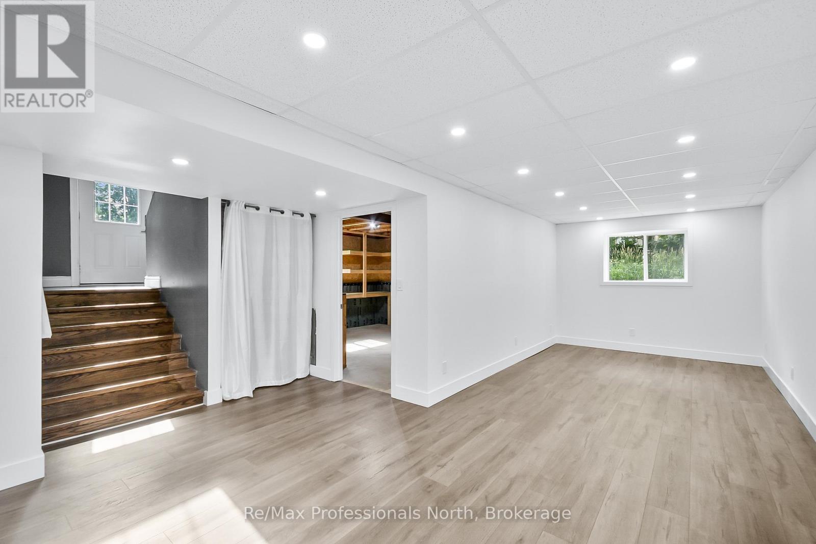 210 Mcpherson Street, Gravenhurst (Muskoka (S)), Ontario  P1P 1R2 - Photo 24 - X12278226