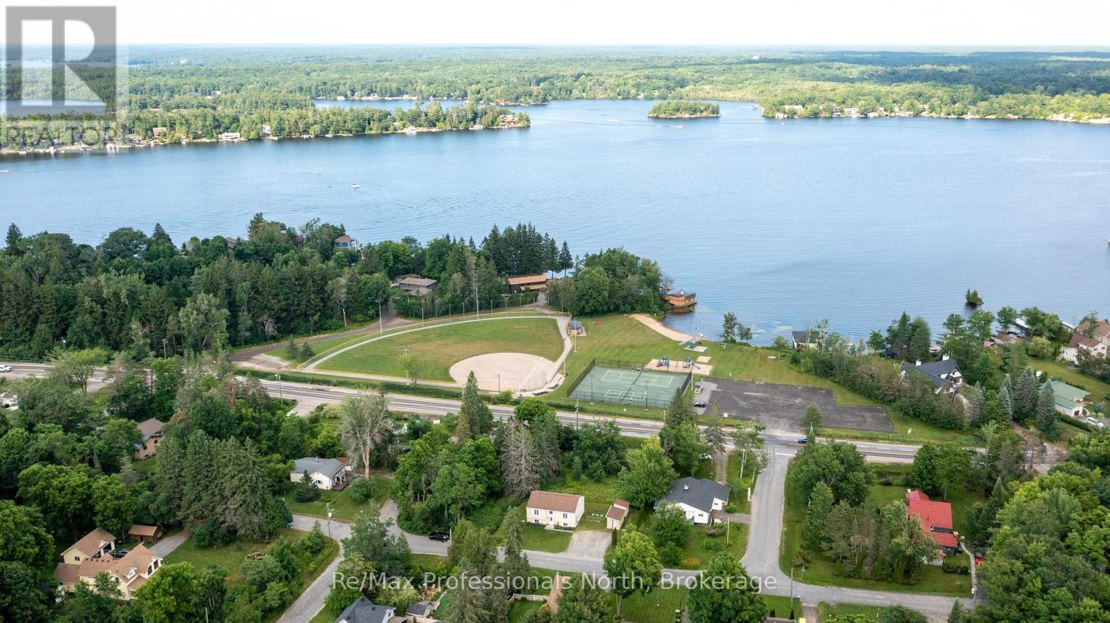 210 Mcpherson Street, Gravenhurst (Muskoka (S)), Ontario  P1P 1R2 - Photo 34 - X12278226