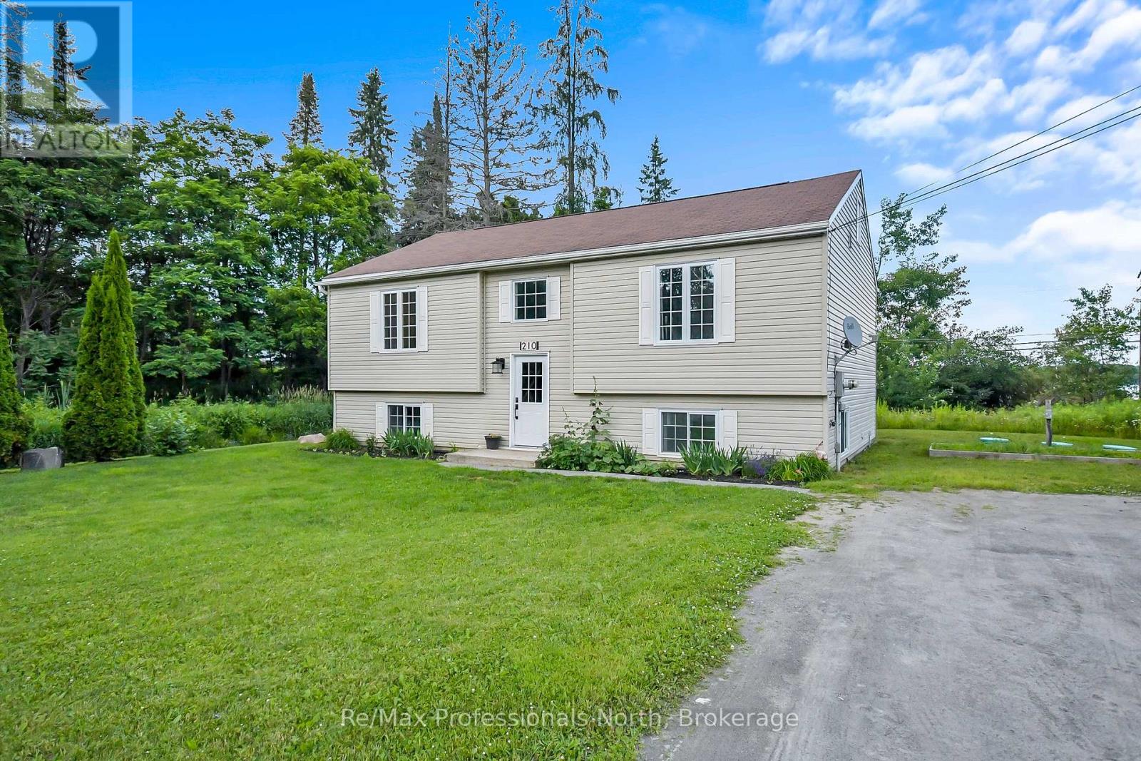 210 Mcpherson Street, Gravenhurst (Muskoka (S)), Ontario  P1P 1R2 - Photo 39 - X12278226