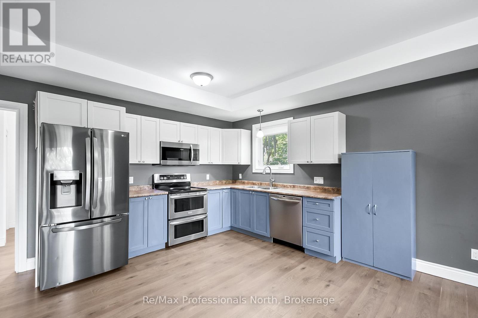 210 Mcpherson Street, Gravenhurst (Muskoka (S)), Ontario  P1P 1R2 - Photo 9 - X12278226