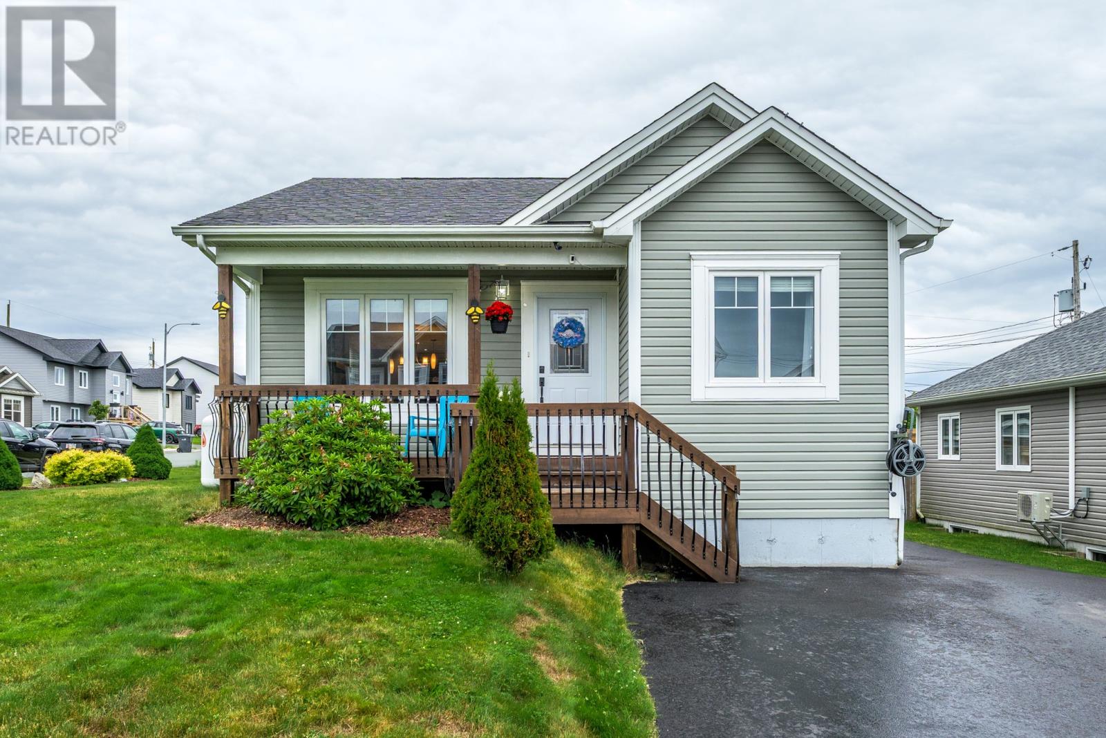 Property at 16 Brant Drive image 1