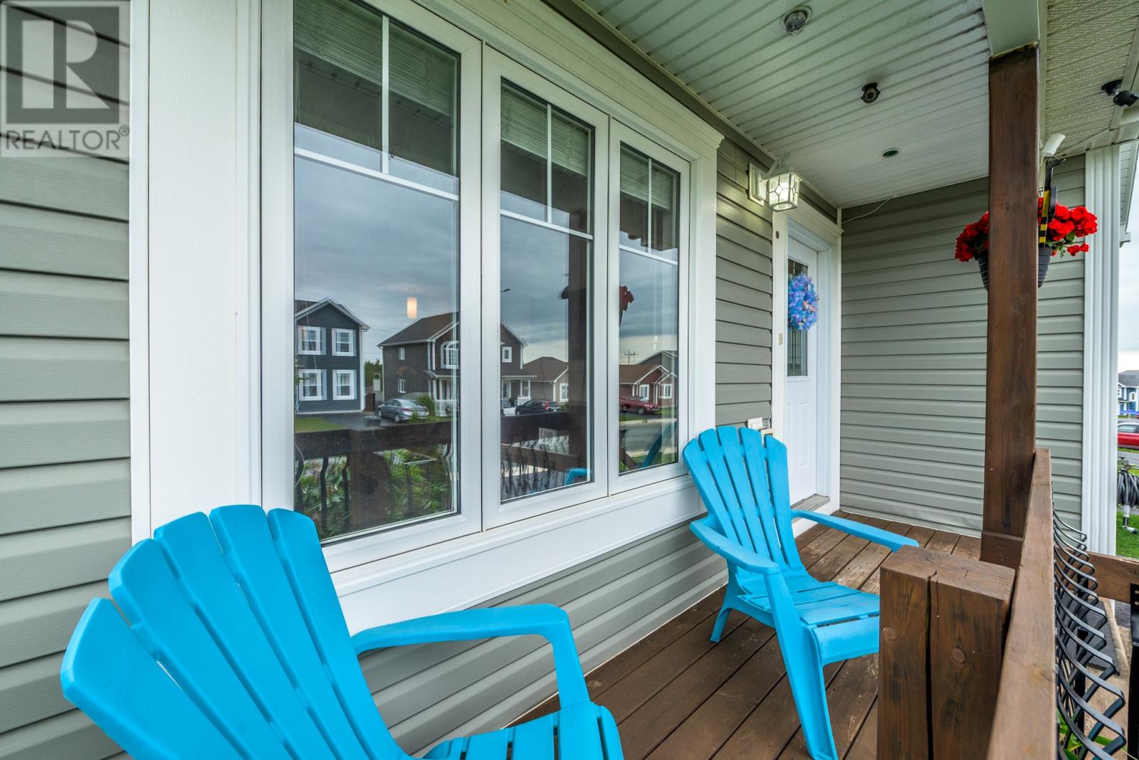 Property at 16 Brant Drive image 3