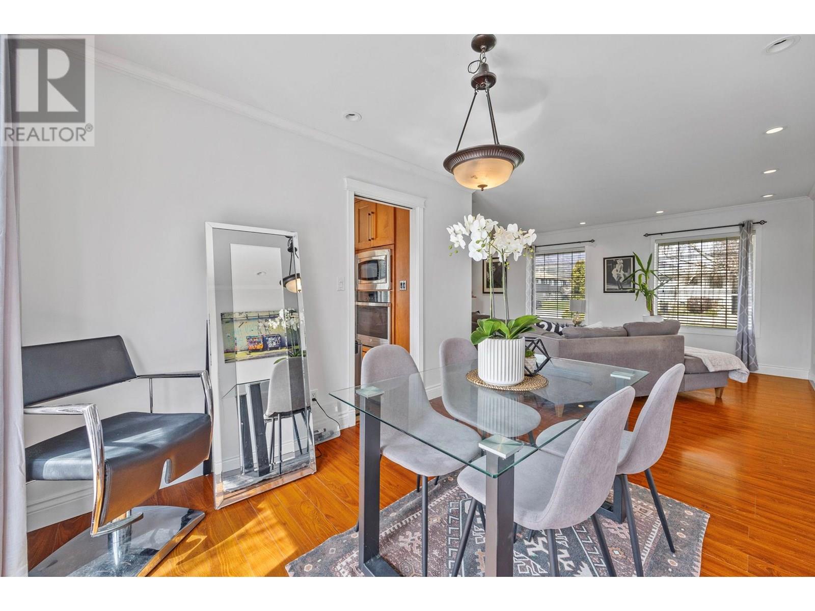 Property at 2545 Crestview Road image 1