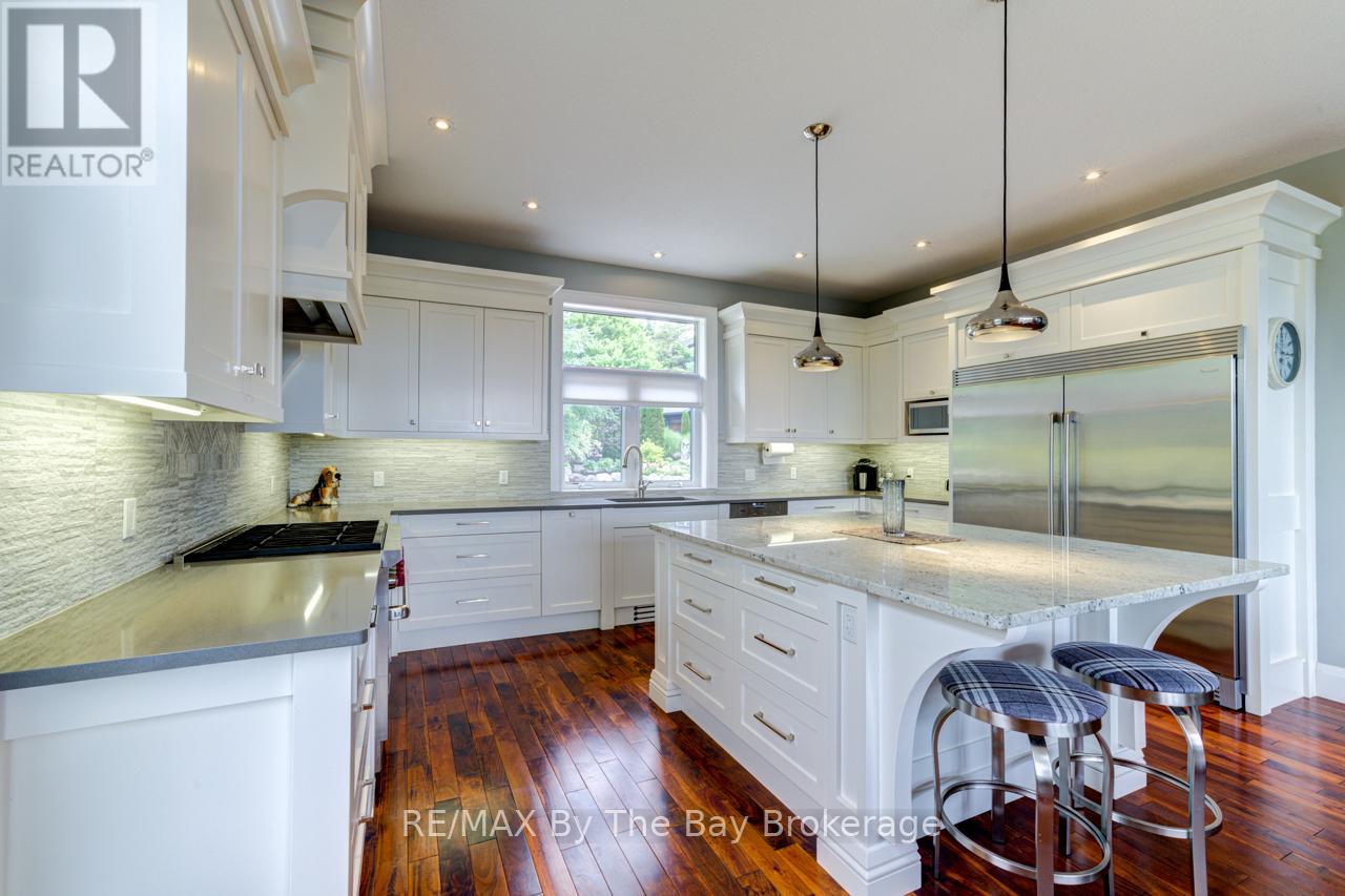 45 Military Road, Penetanguishene, Ontario  L9M 1S4 - Photo 10 - S12274074