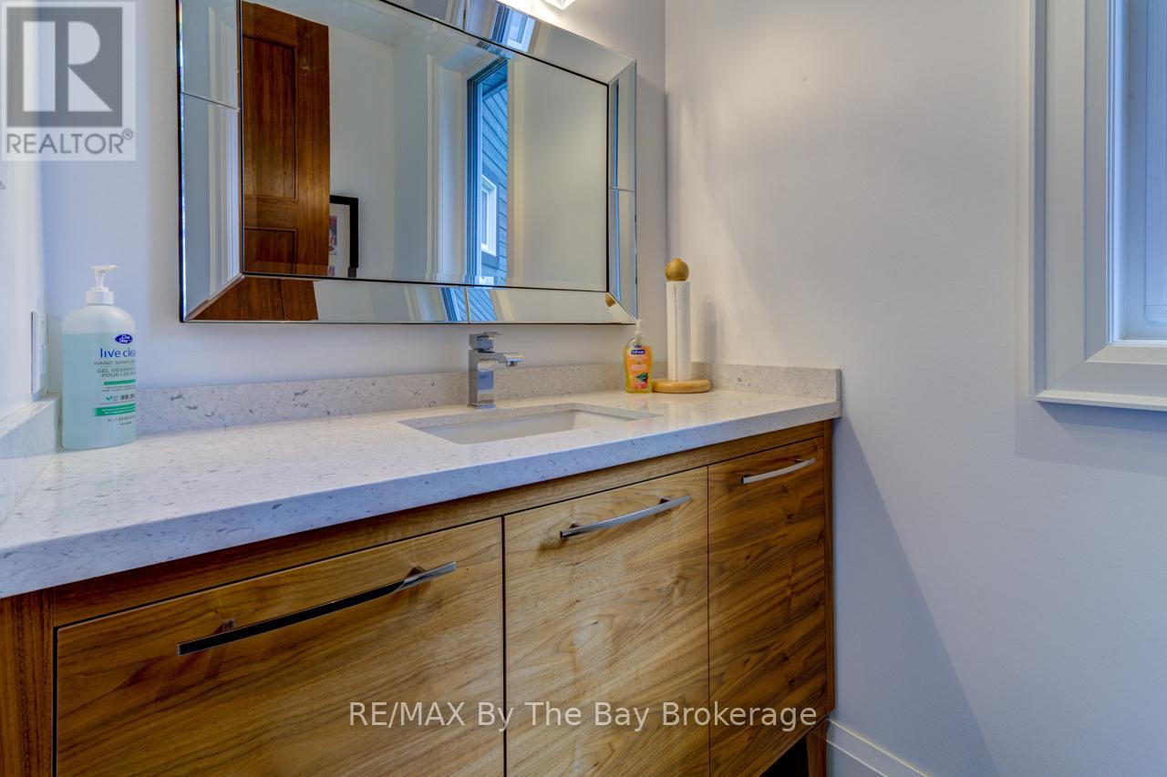 45 Military Road, Penetanguishene, Ontario  L9M 1S4 - Photo 23 - S12274074
