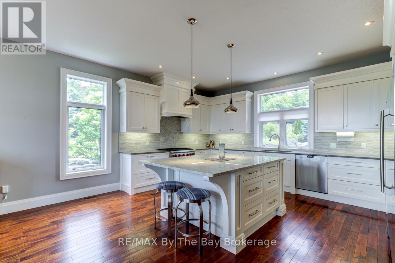 45 Military Road, Penetanguishene, Ontario  L9M 1S4 - Photo 9 - S12274074
