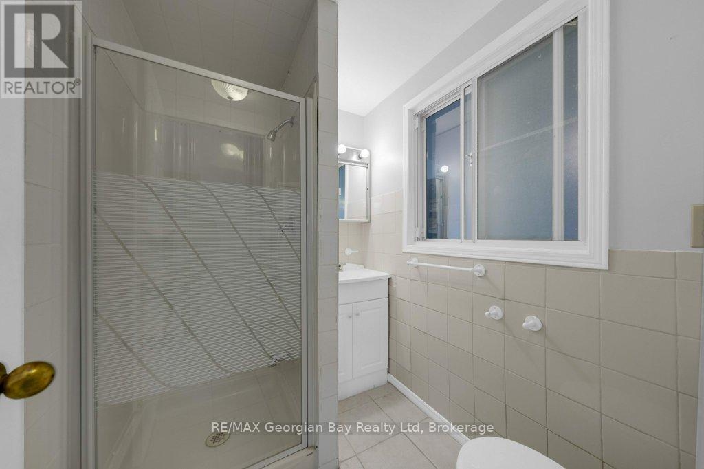 67 Roc Road, Tiny, Ontario  L0L 2J0 - Photo 19 - S12278264