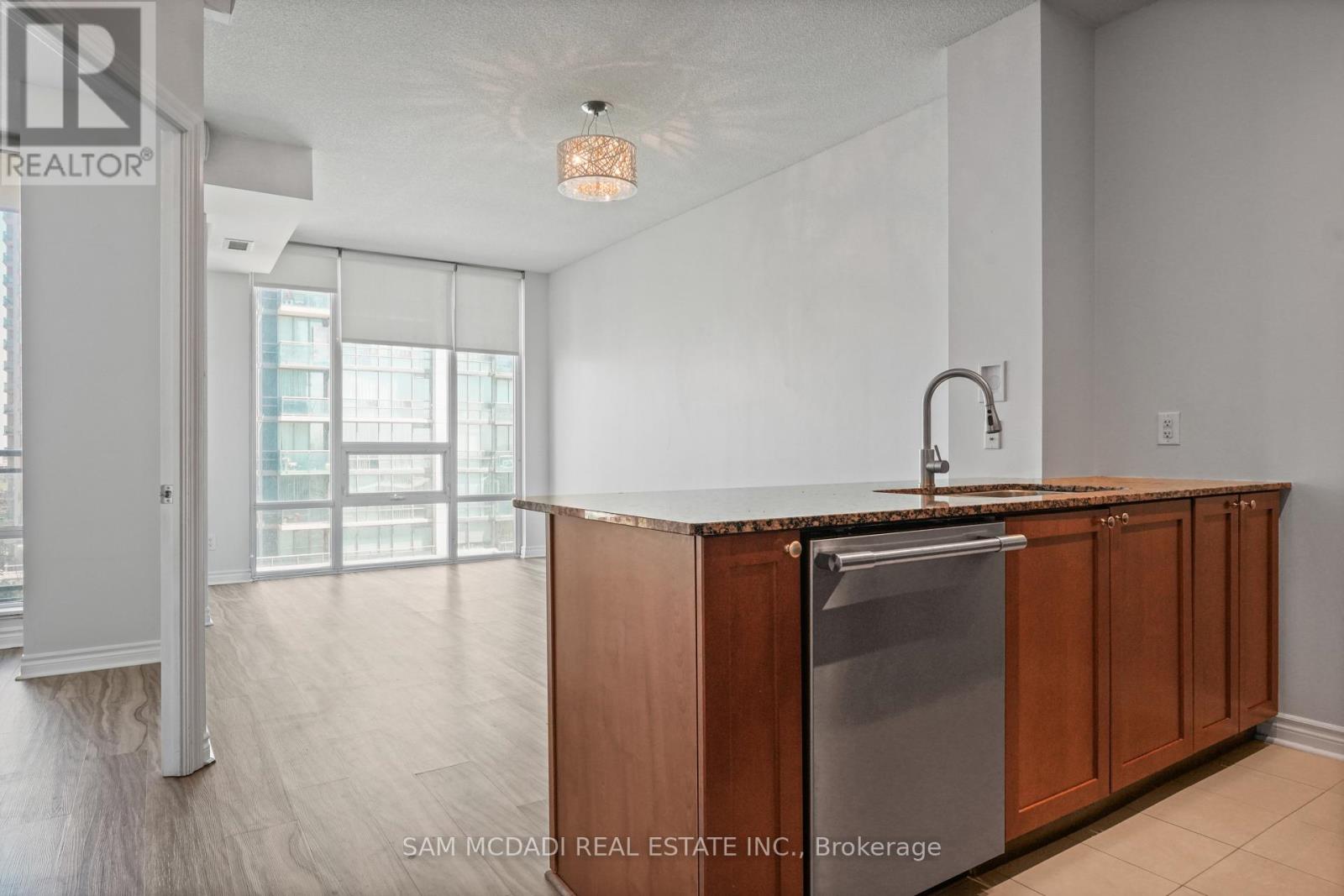 710 - 3525 Kariya Drive, Mississauga, Ontario  L5B 0C2 - Photo 11 - W12278213