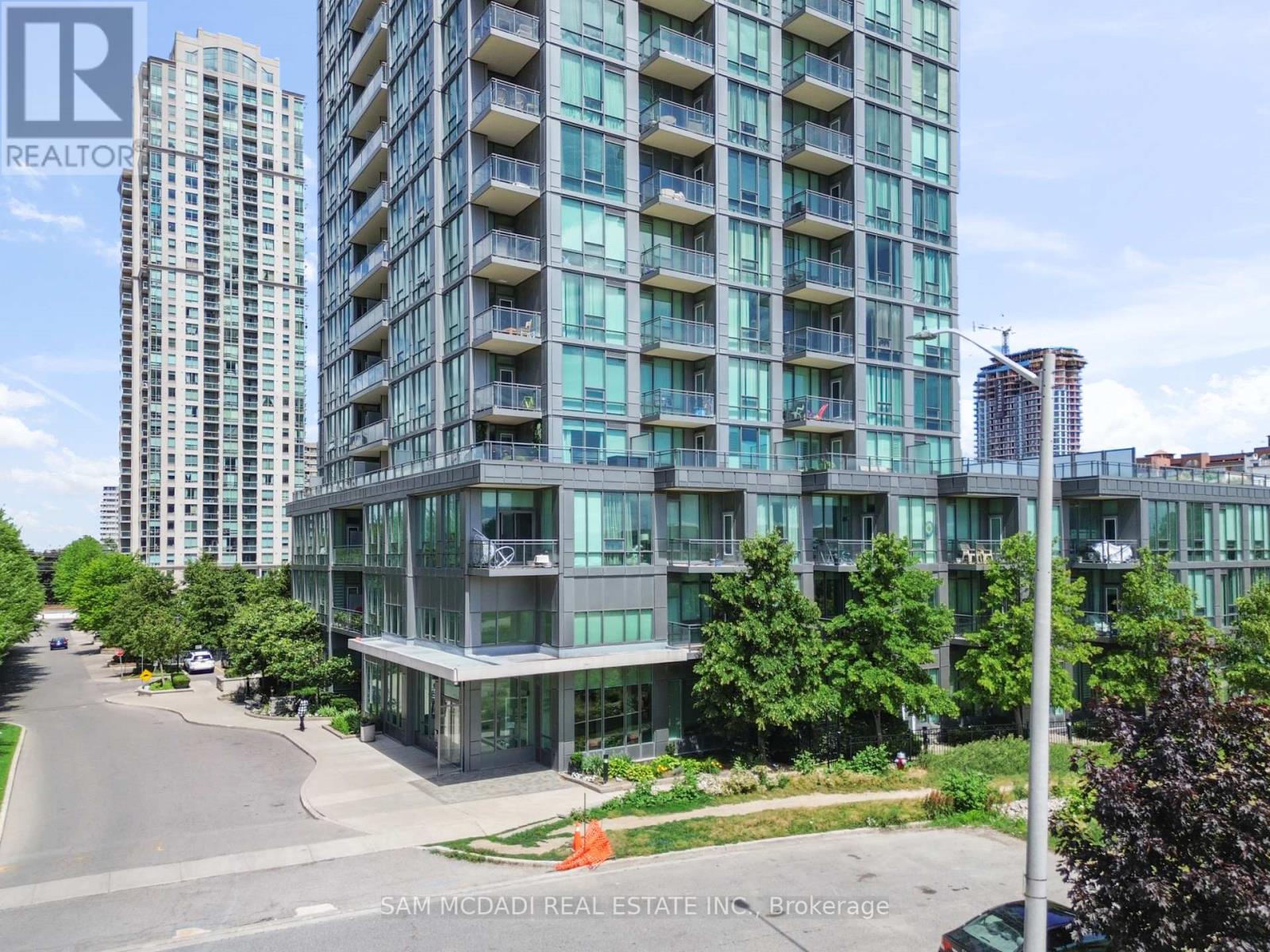 710 - 3525 Kariya Drive, Mississauga, Ontario  L5B 0C2 - Photo 4 - W12278213