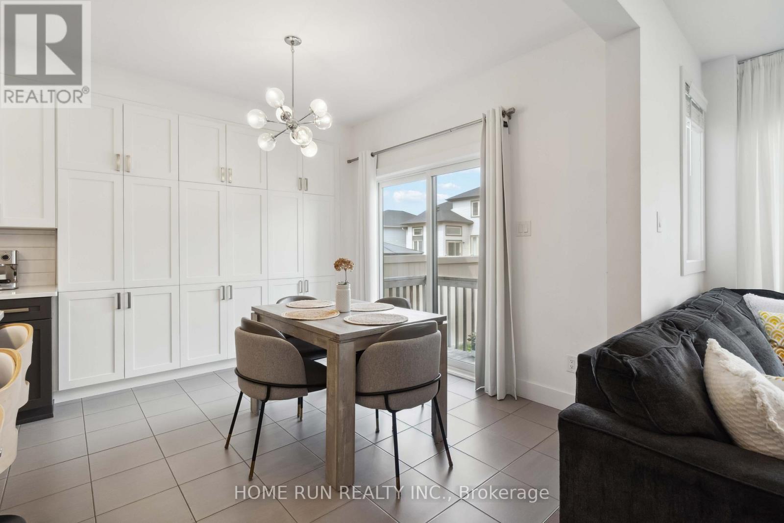 334 Haliburton Heights, Ottawa, Ontario  K2V 0G1 - Photo 11 - X12278280