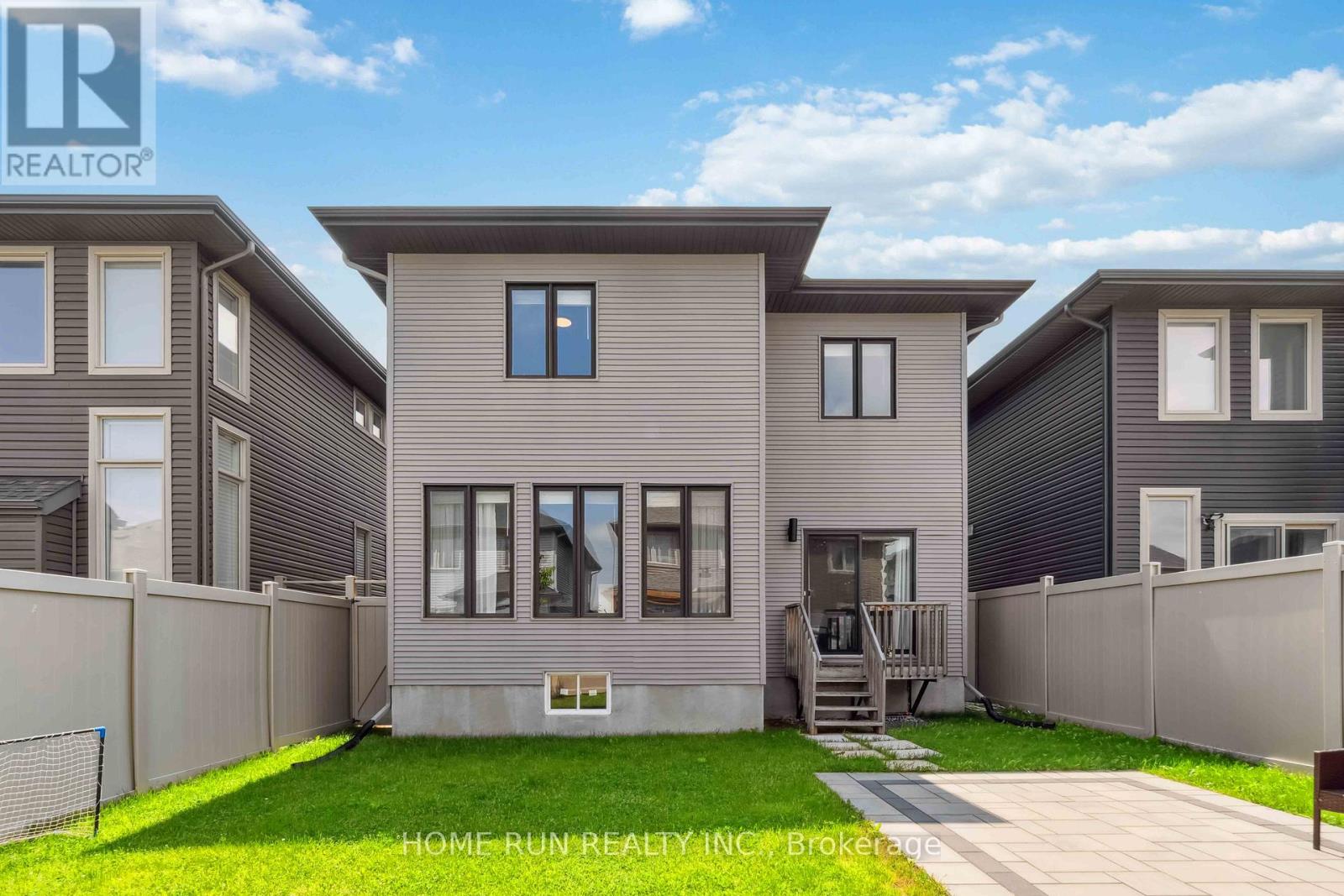 334 Haliburton Heights, Ottawa, Ontario  K2V 0G1 - Photo 38 - X12278280