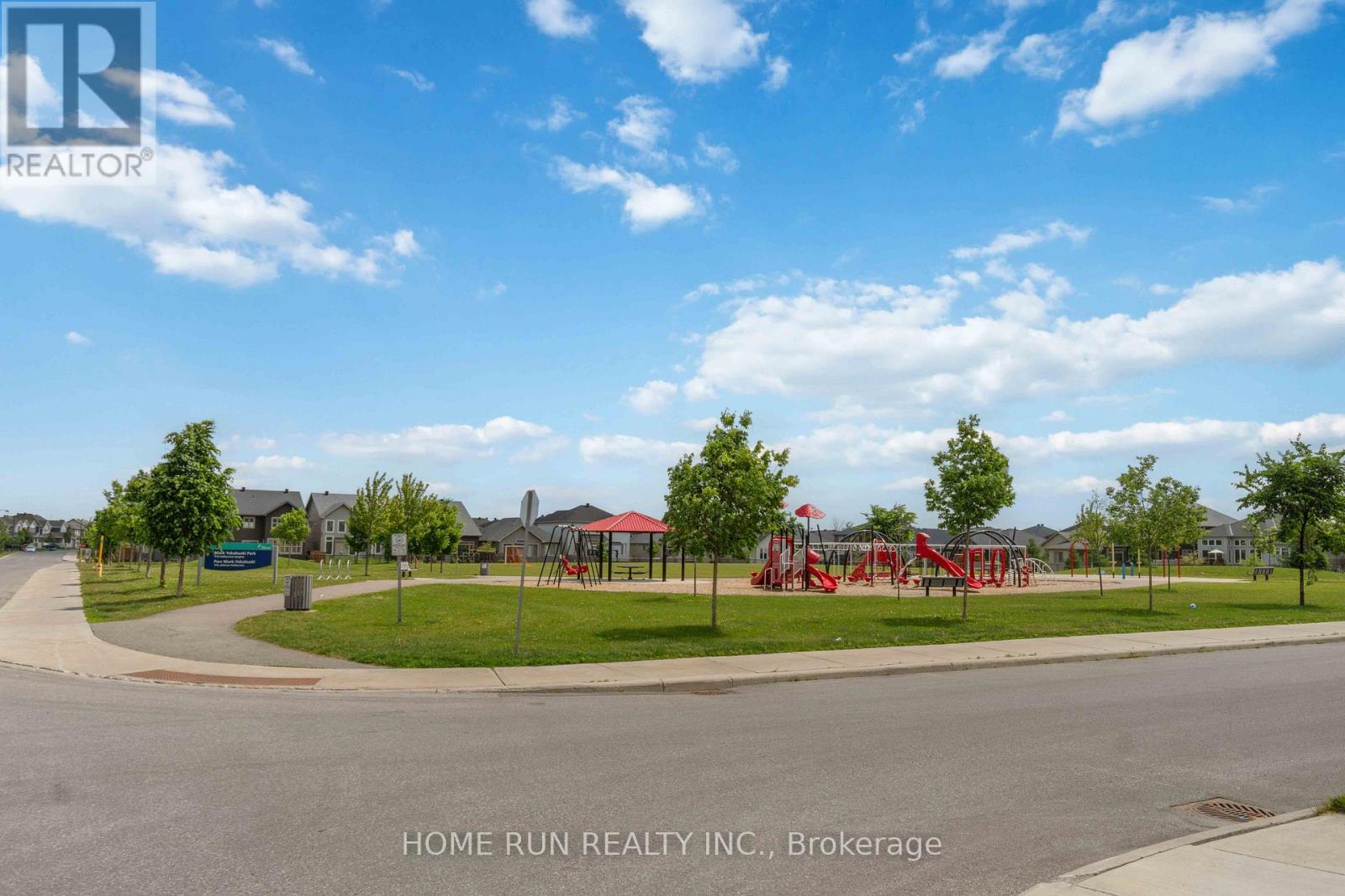 334 Haliburton Heights, Ottawa, Ontario  K2V 0G1 - Photo 39 - X12278280
