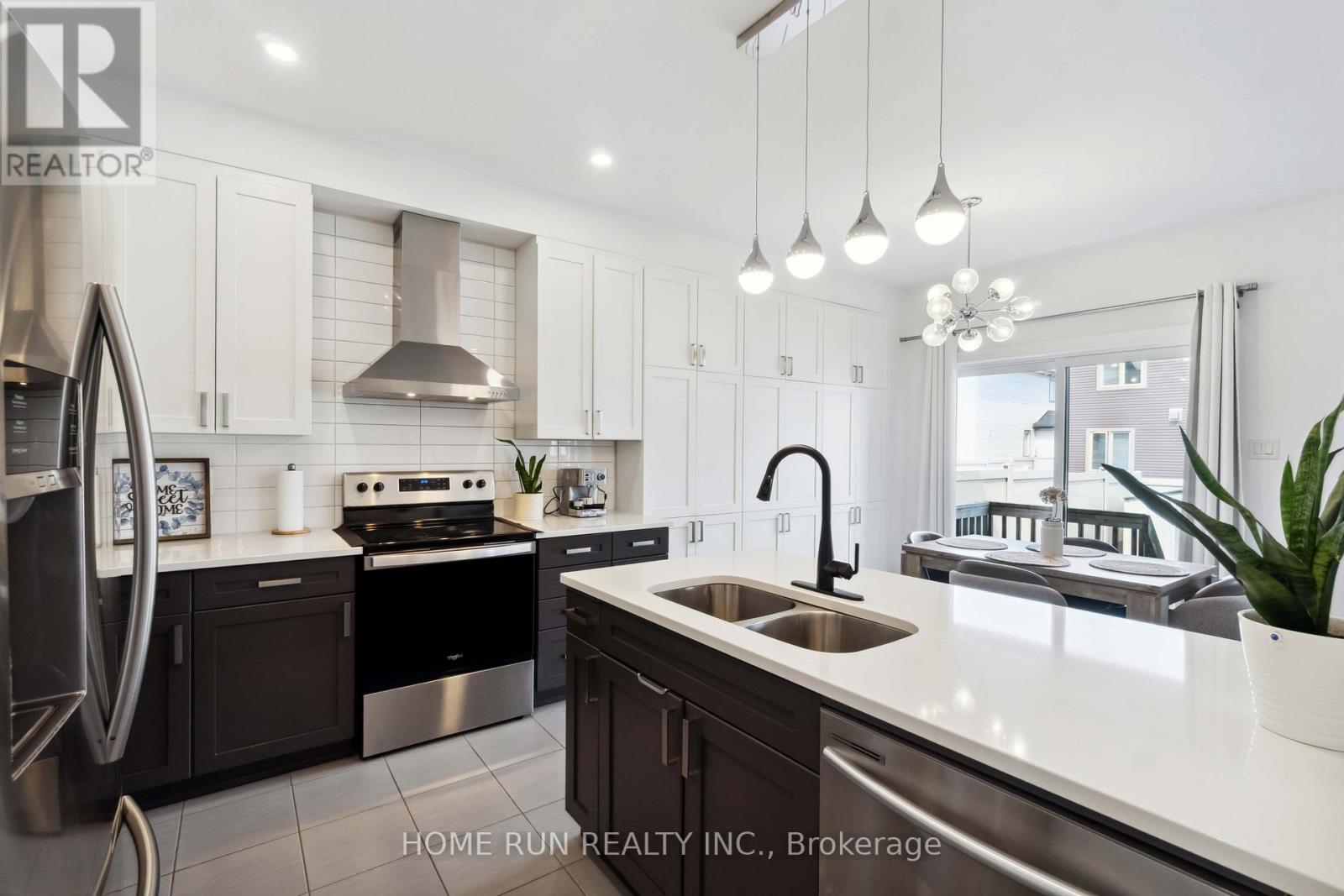334 Haliburton Heights, Ottawa, Ontario  K2V 0G1 - Photo 9 - X12278280