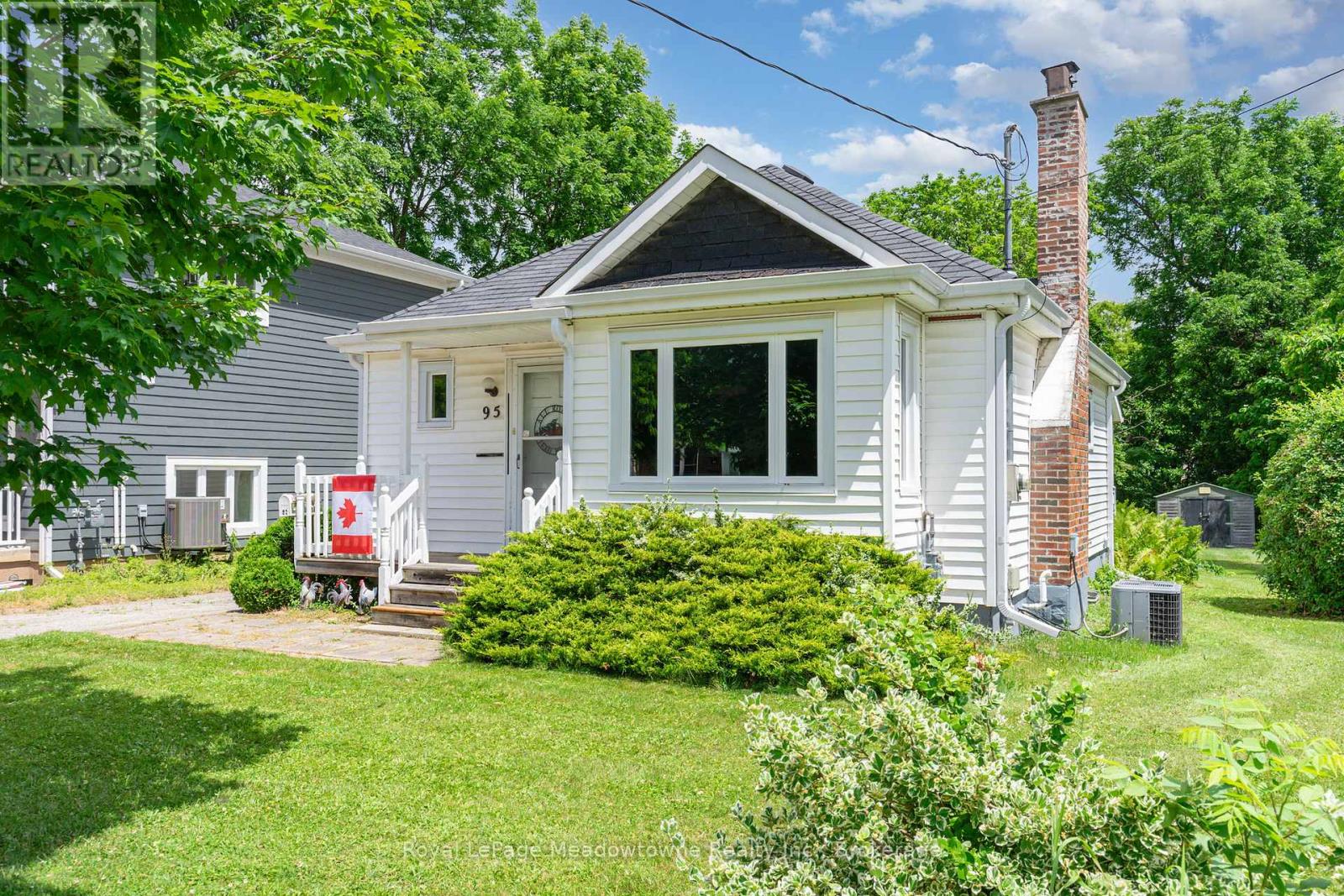 Property at 95 POPLAR AVENUE image 3