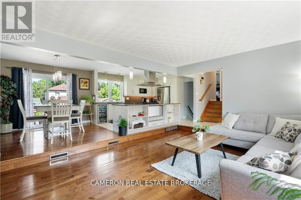 Property at 601 KIRKWOOD STREET image 3