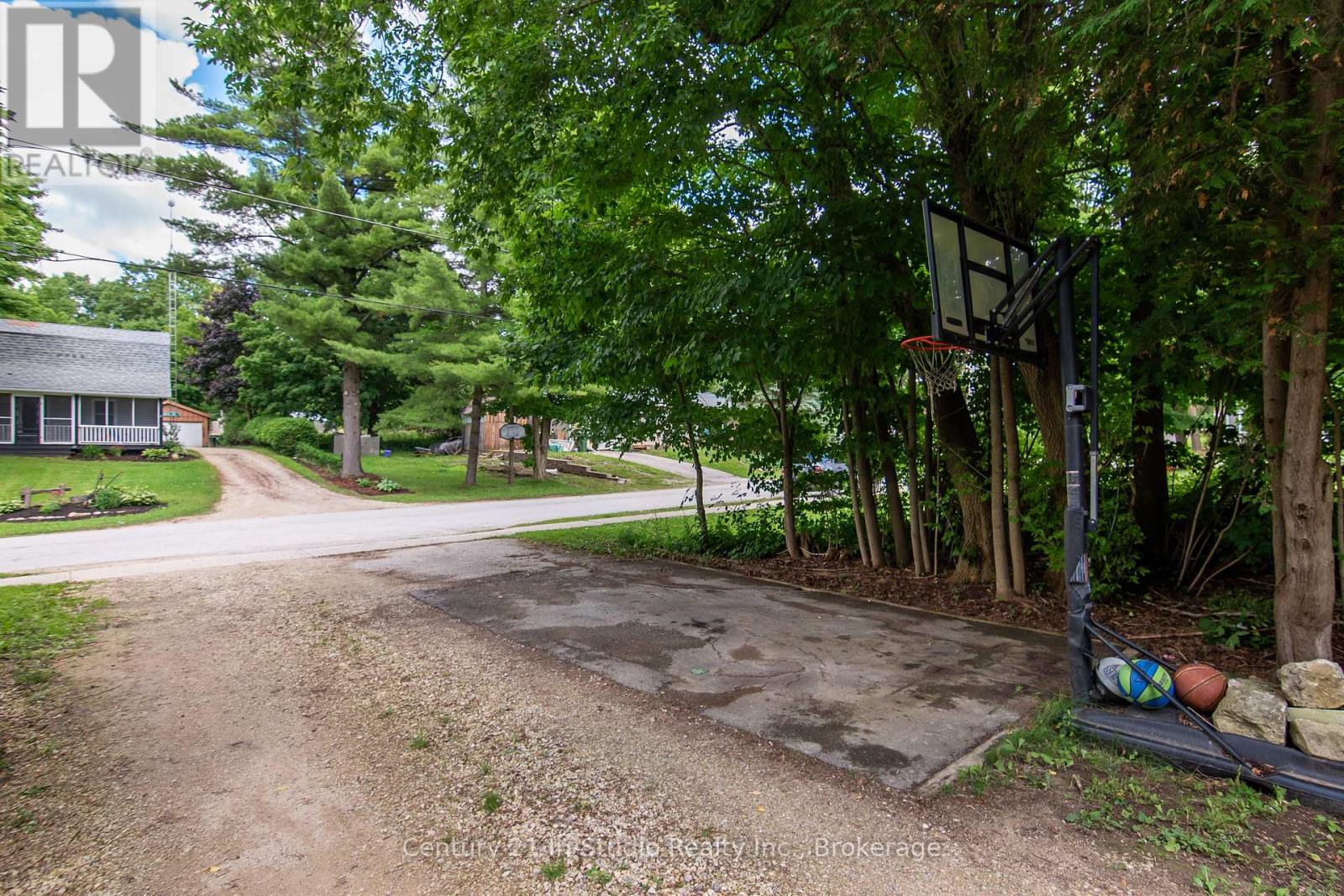 16 Peter Street, Grey Highlands, Ontario  N0C 1E0 - Photo 49 - X12276278