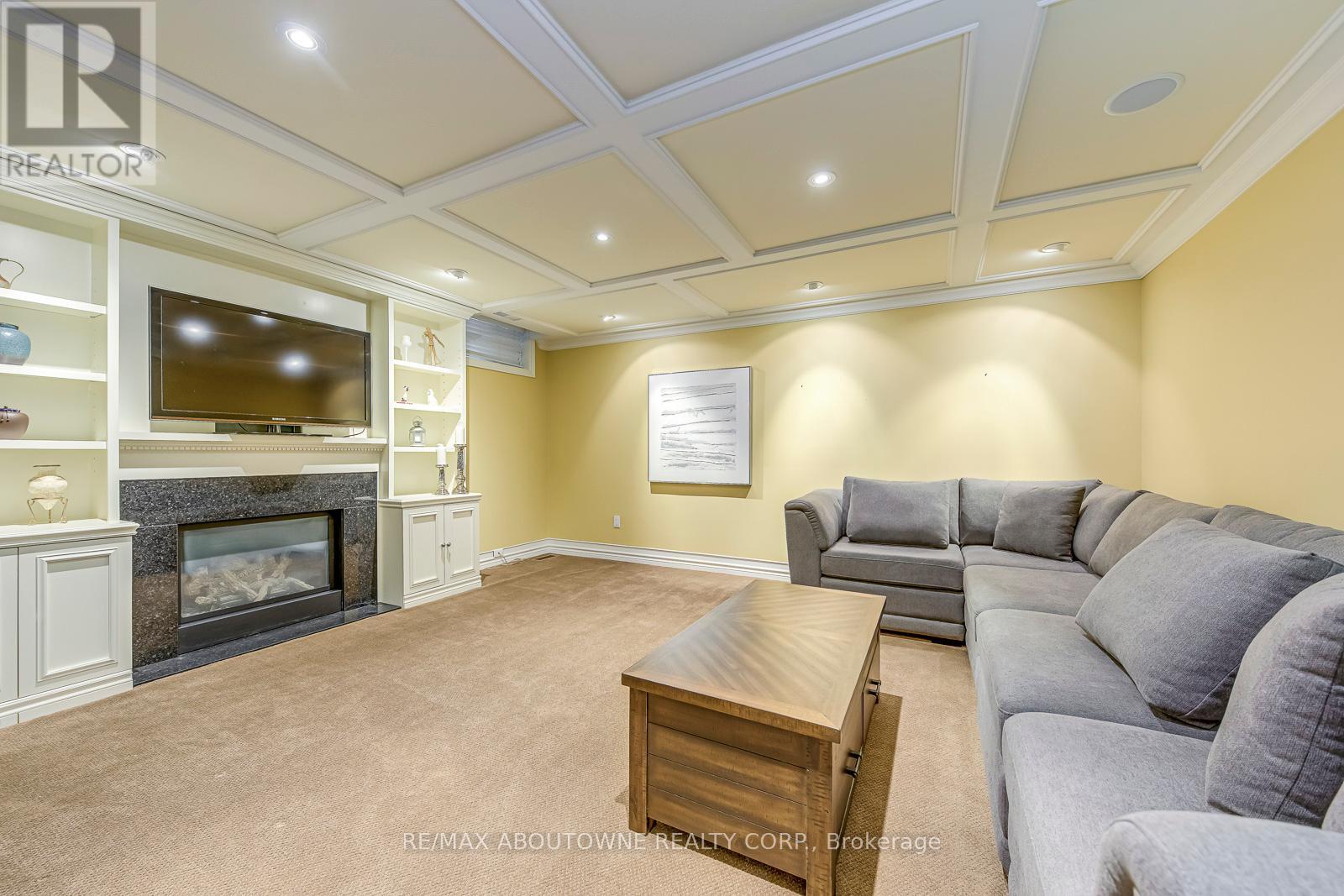 2353 Kwinter Road, Oakville, Ontario  L6M 0H3 - Photo 40 - W12278247