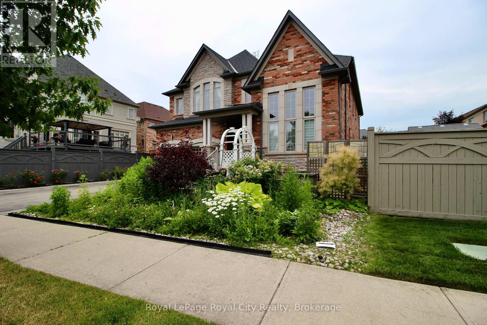 Property at 39 DALMENY DRIVE image 2