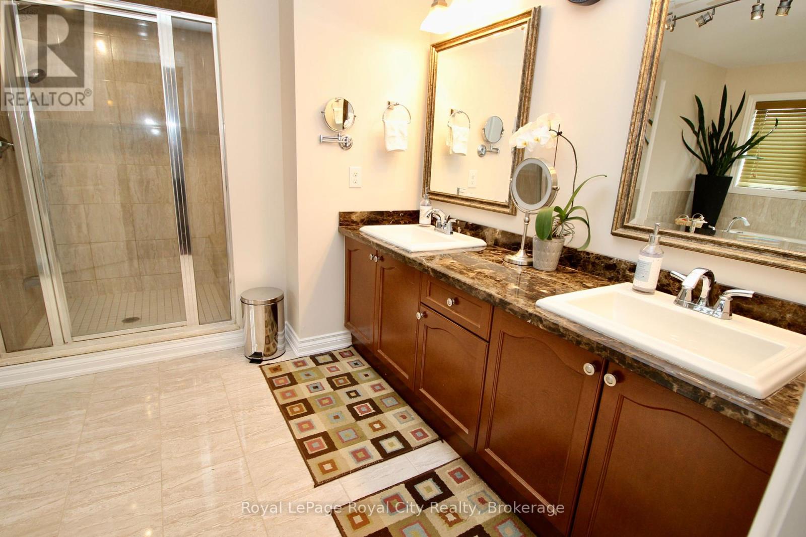 39 Dalmeny Drive, Brampton, Ontario  L6X 2Y4 - Photo 23 - W12278313