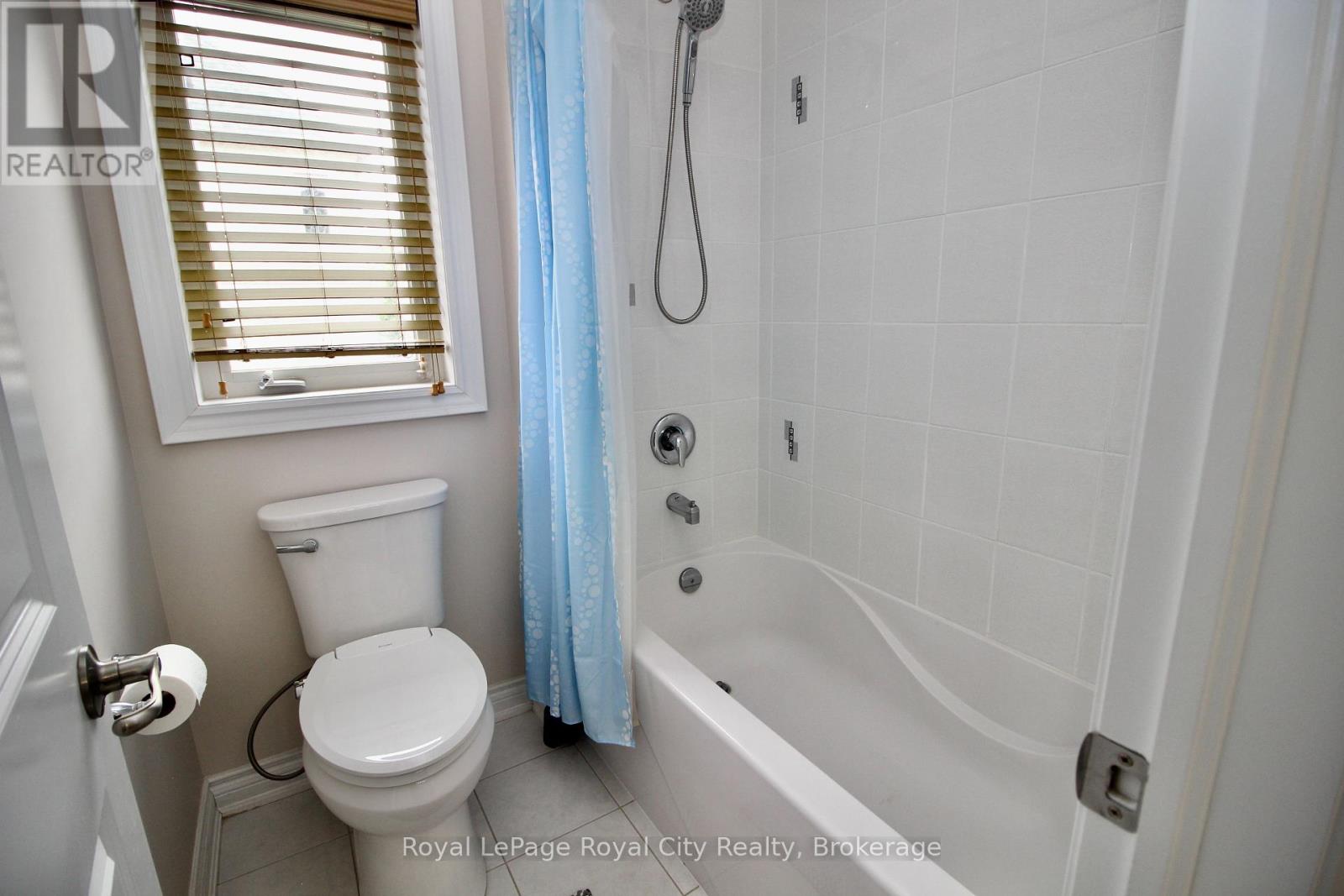 39 Dalmeny Drive, Brampton, Ontario  L6X 2Y4 - Photo 29 - W12278313