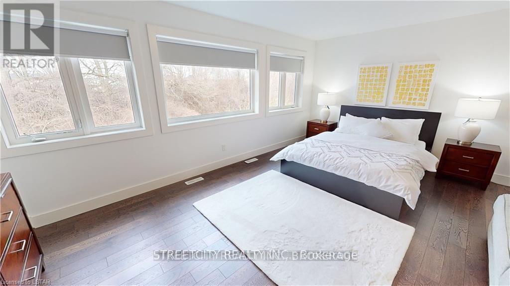 1345 Dyer Crescent, London North, Ontario  N6G 0S7 - Photo 31 - X12278331