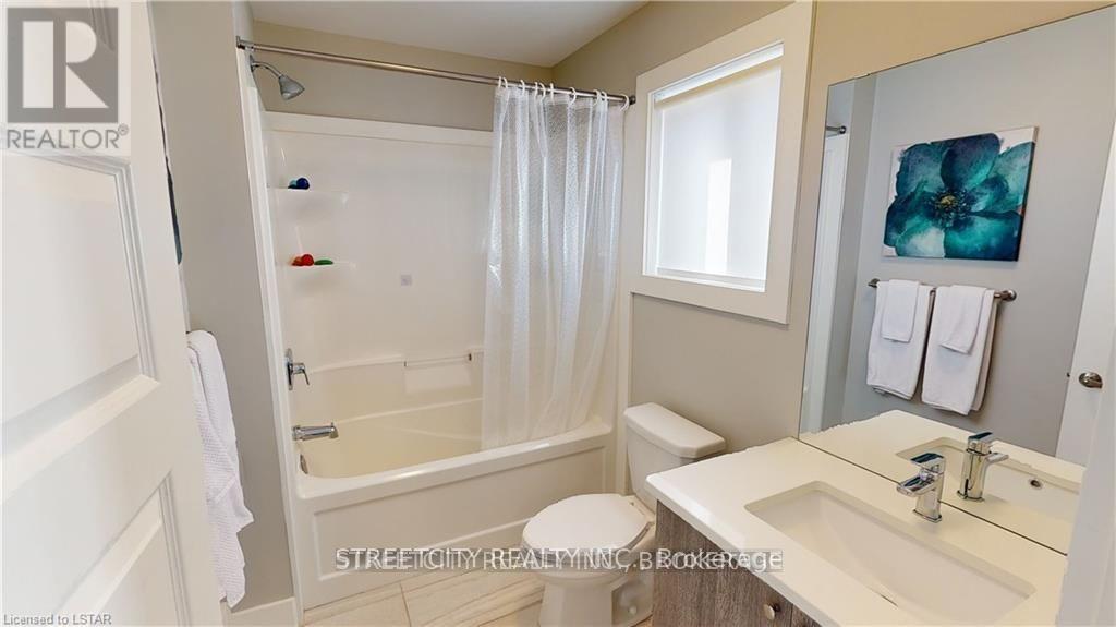 1345 Dyer Crescent, London North, Ontario  N6G 0S7 - Photo 39 - X12278331
