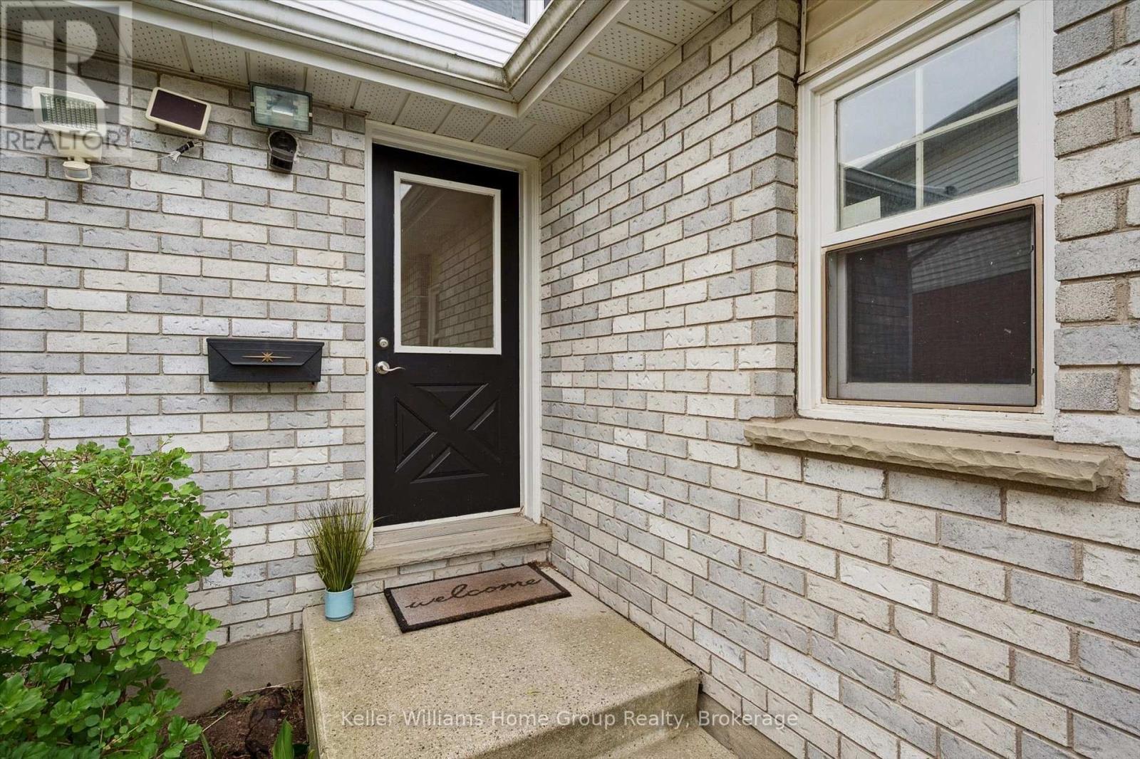Property at 127 MOSS PLACE image 4