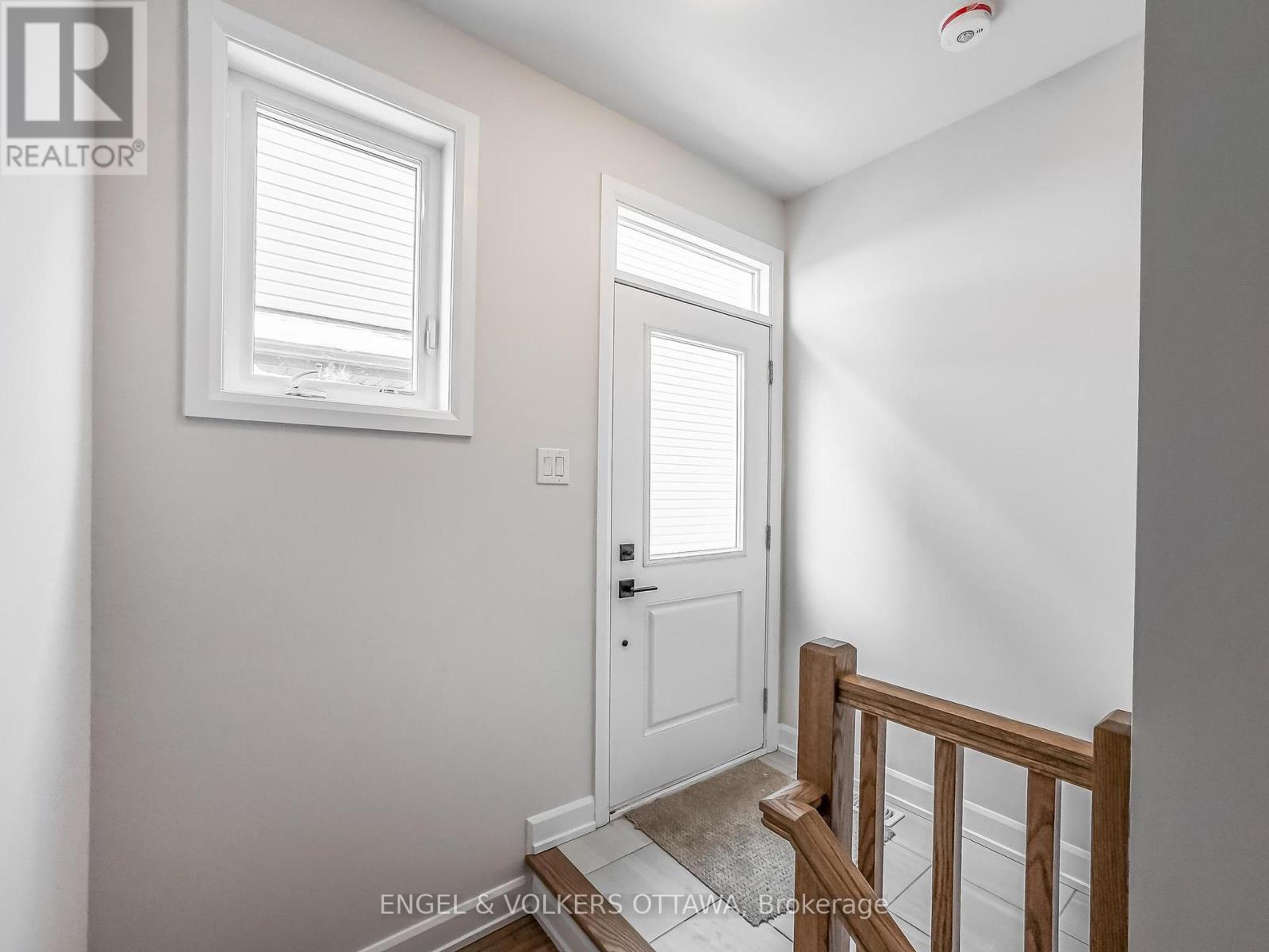 683 Fisher Street, North Grenville, Ontario  K0G 1J0 - Photo 36 - X12278336