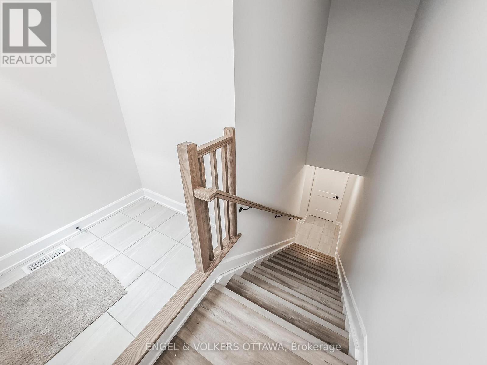 683 Fisher Street, North Grenville, Ontario  K0G 1J0 - Photo 37 - X12278336