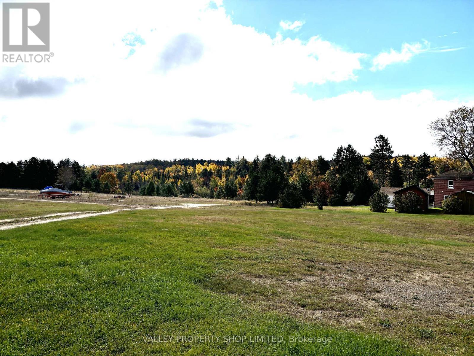 19303 Highway 60 Highway, Madawaska Valley, Ontario  K0J 1B0 - Photo 18 - X12265022