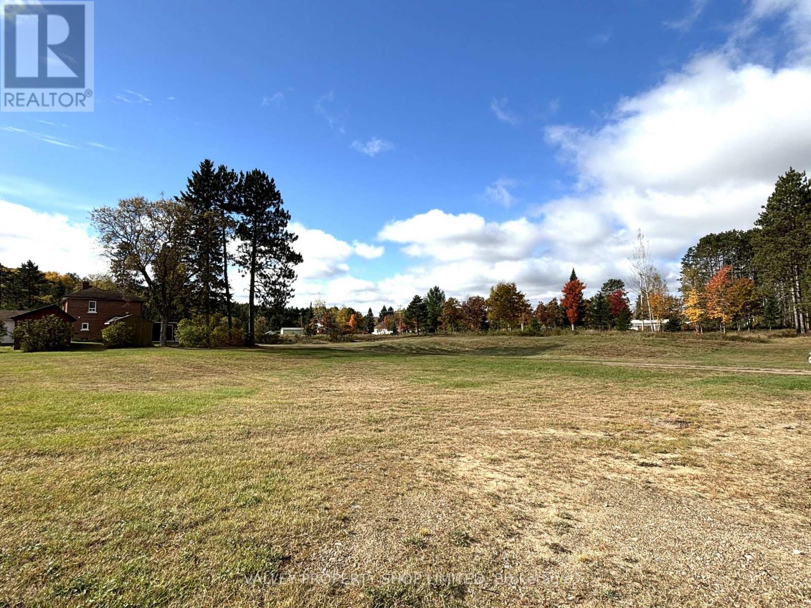 19303 Highway 60 Highway, Madawaska Valley, Ontario  K0J 1B0 - Photo 22 - X12265022